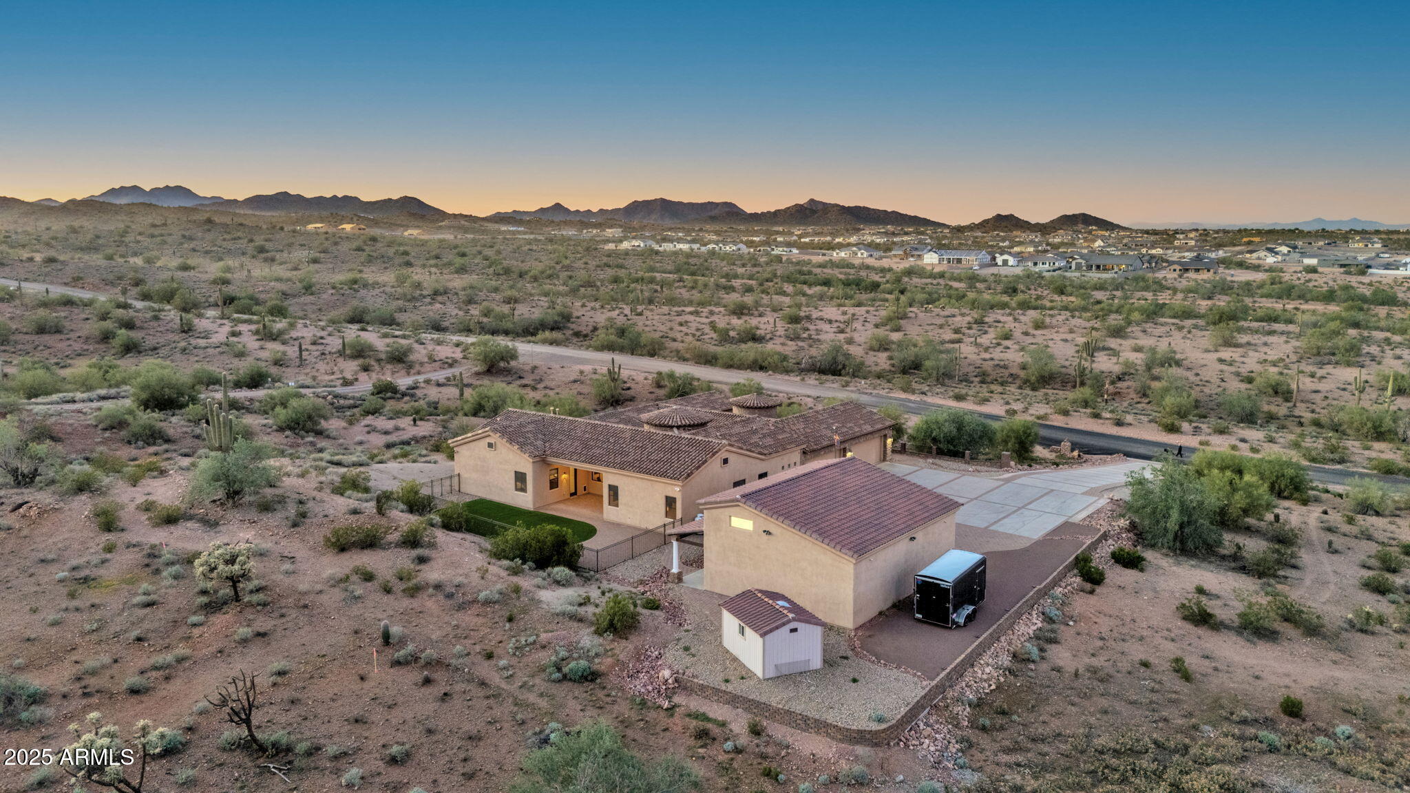 1537 W BUTTE CREEK Boulevard