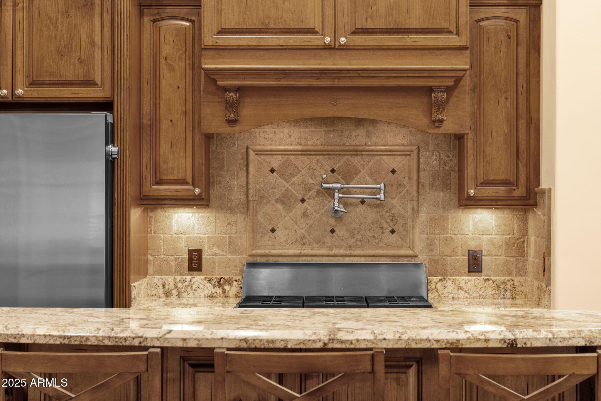 1537 W BUTTE CREEK Boulevard