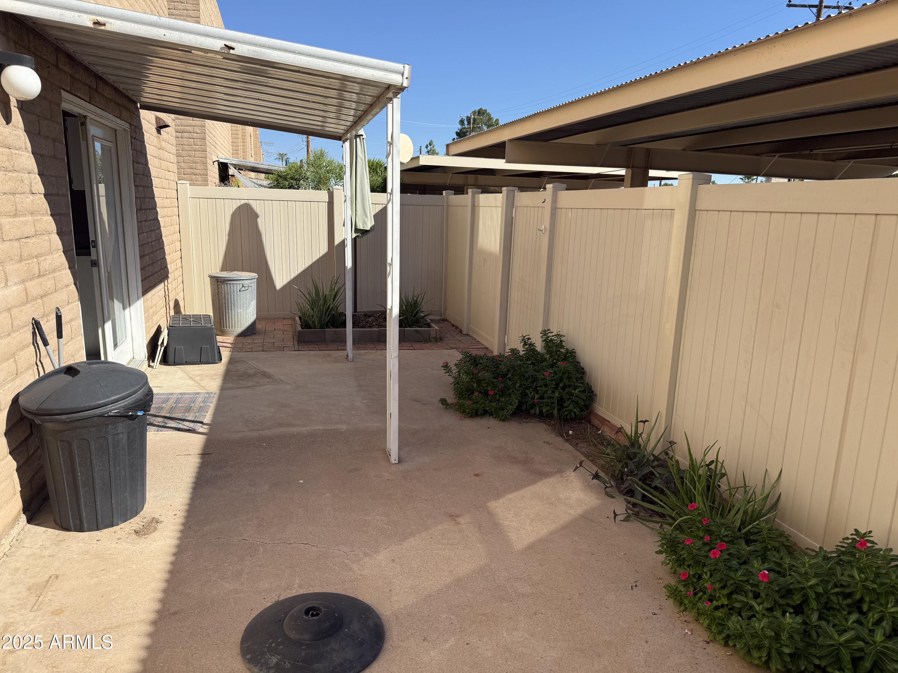 3737 E TURNEY Avenue, 122