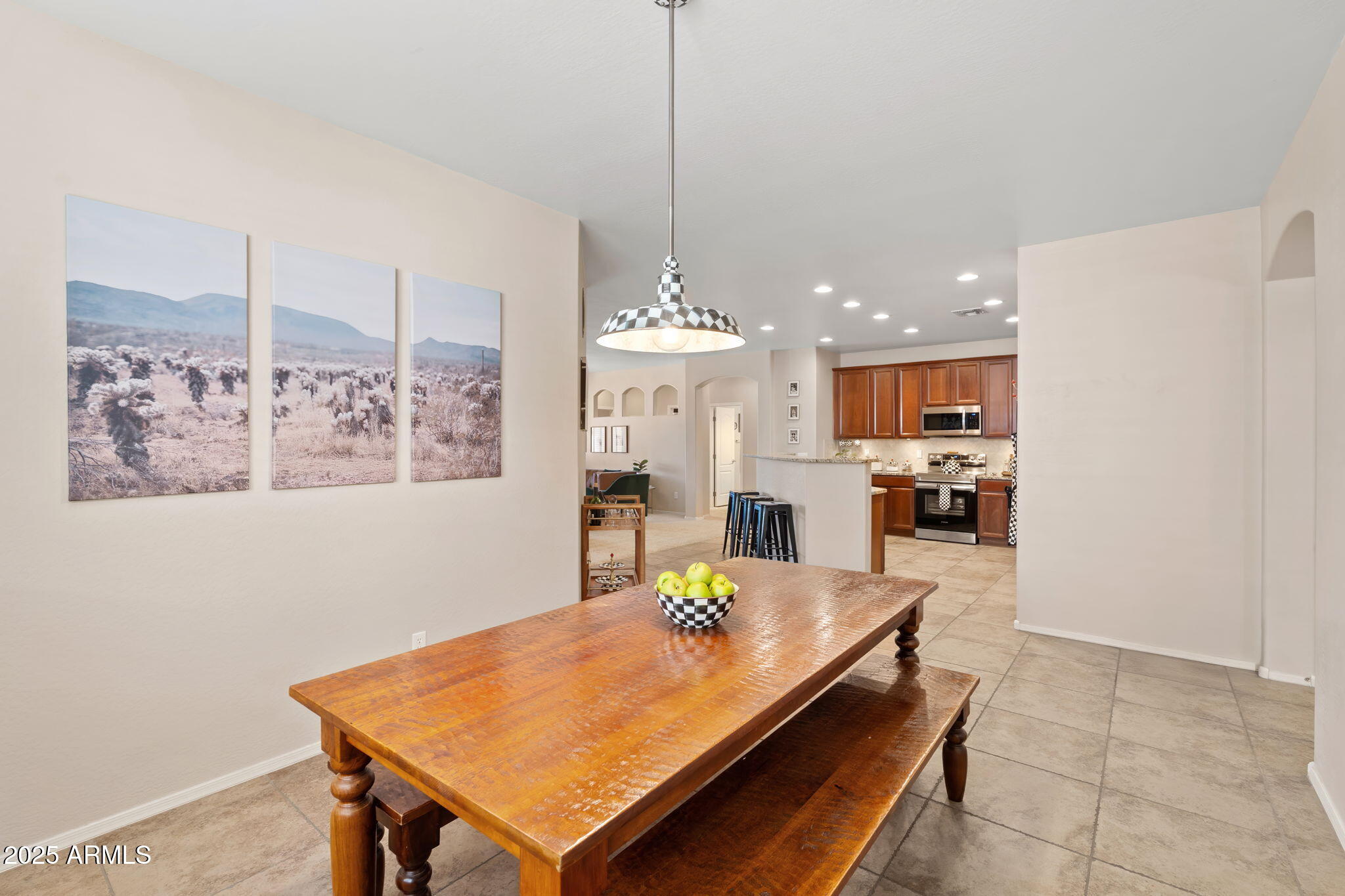 6919 S 71ST Drive