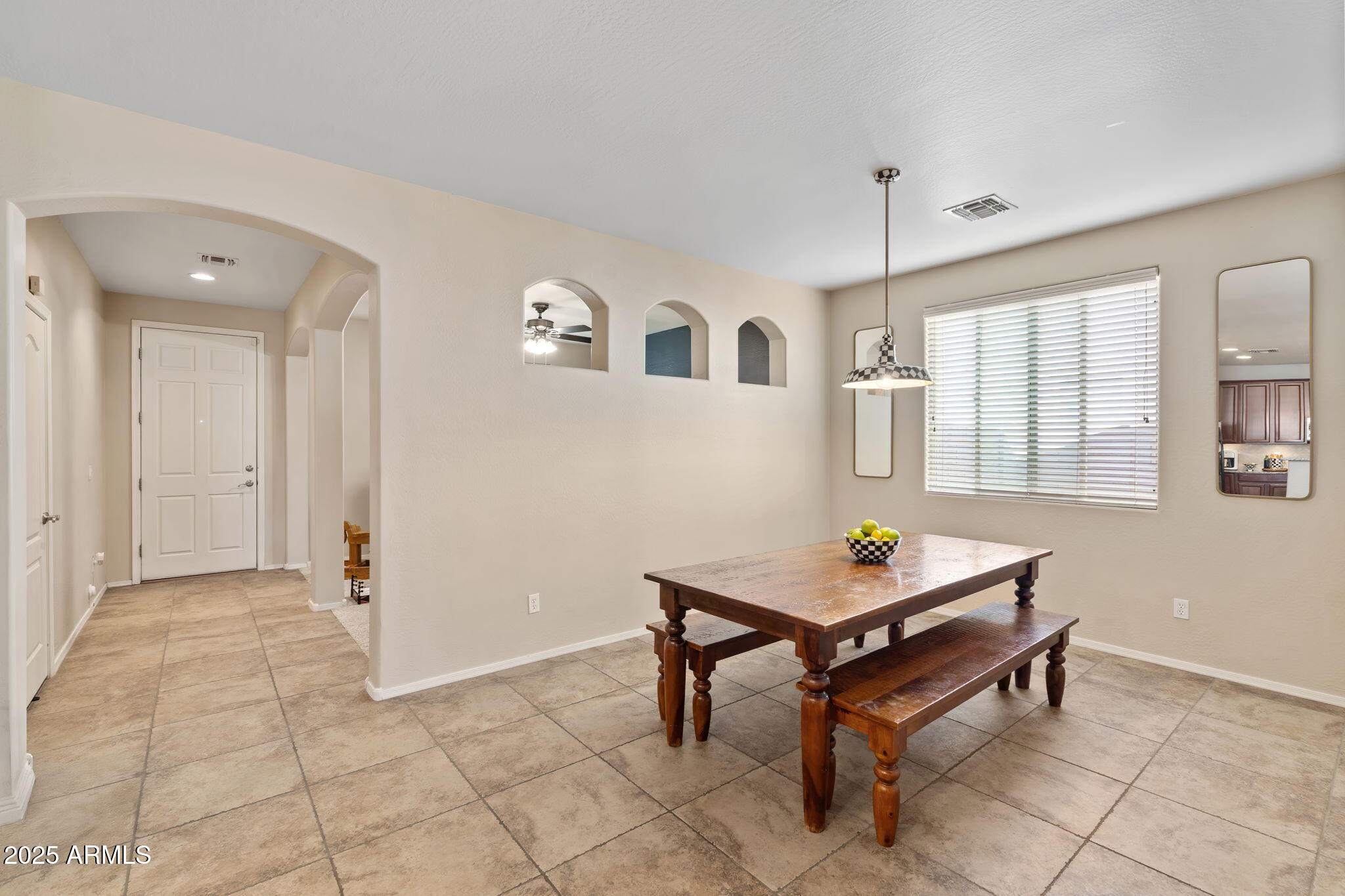 6919 S 71ST Drive