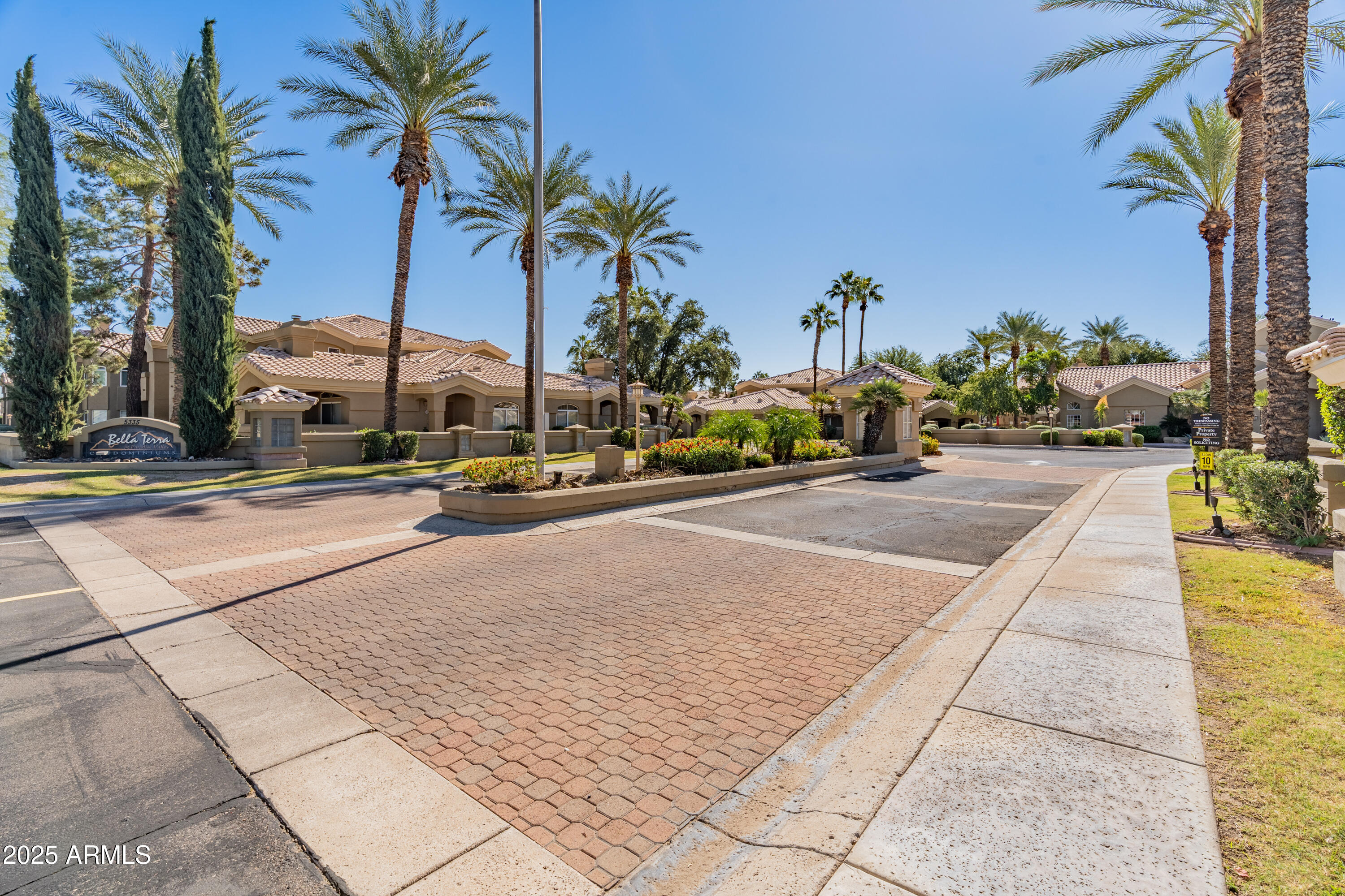 5335 E SHEA Boulevard, 1102