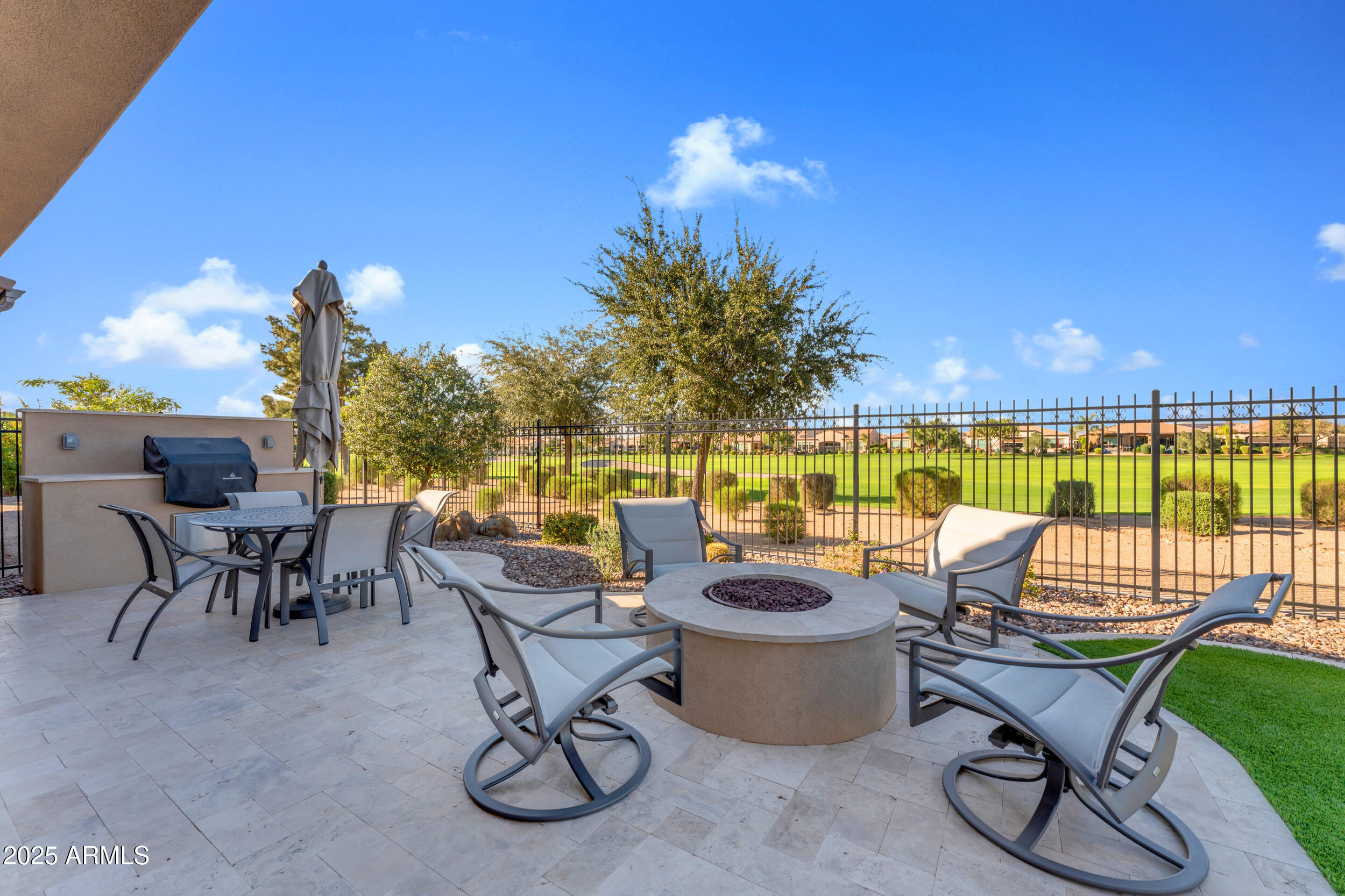 374 E BRACCIANO Avenue