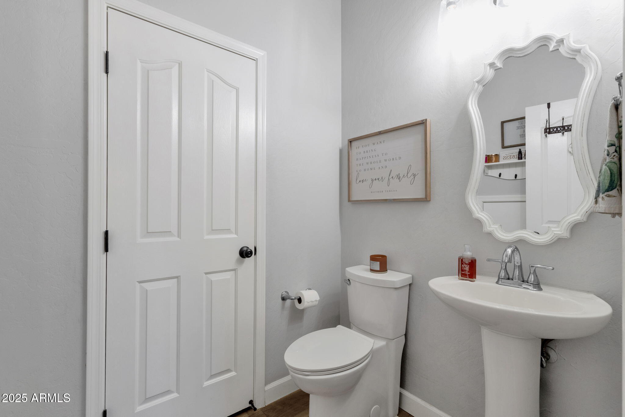 415 W MOUNTAIN SAGE Drive