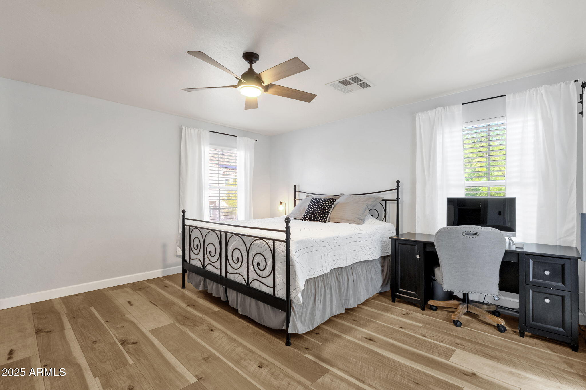 415 W MOUNTAIN SAGE Drive