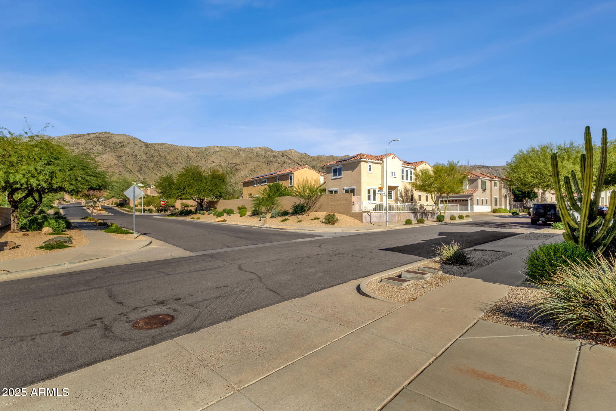 415 W MOUNTAIN SAGE Drive