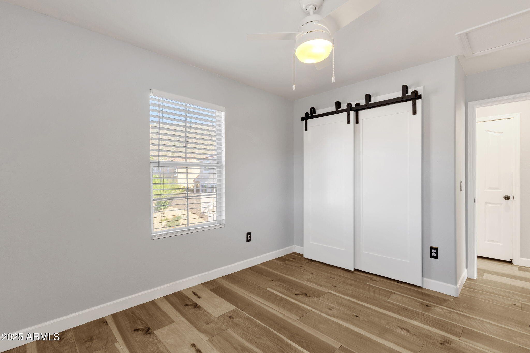 415 W MOUNTAIN SAGE Drive