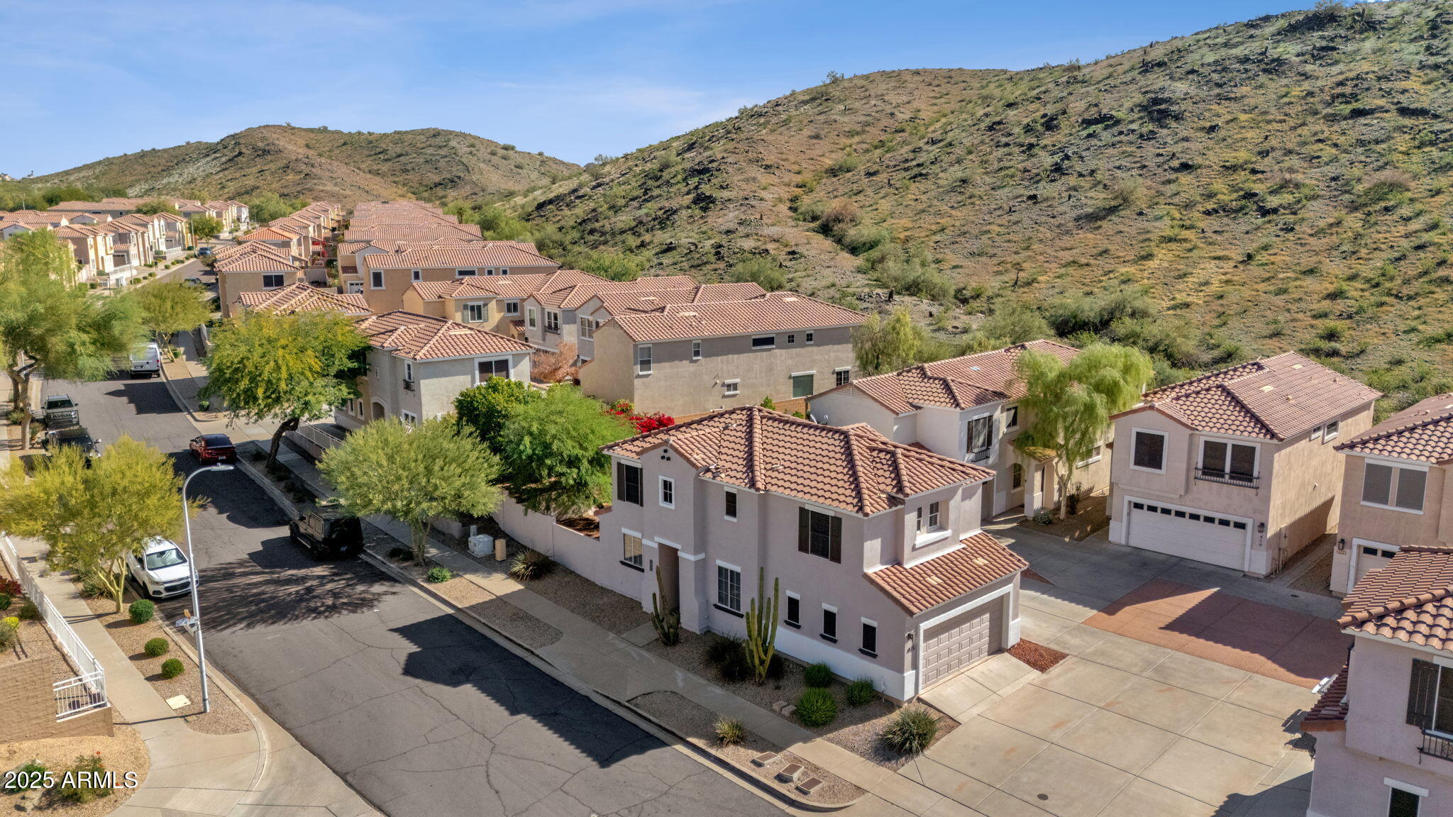 415 W MOUNTAIN SAGE Drive