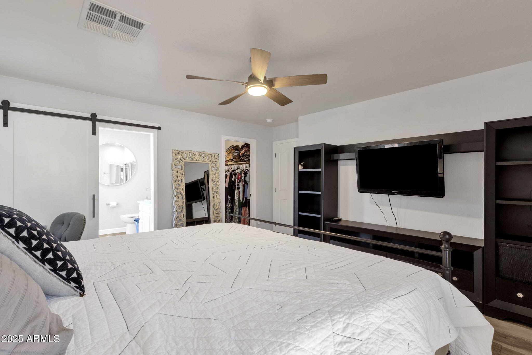 415 W MOUNTAIN SAGE Drive