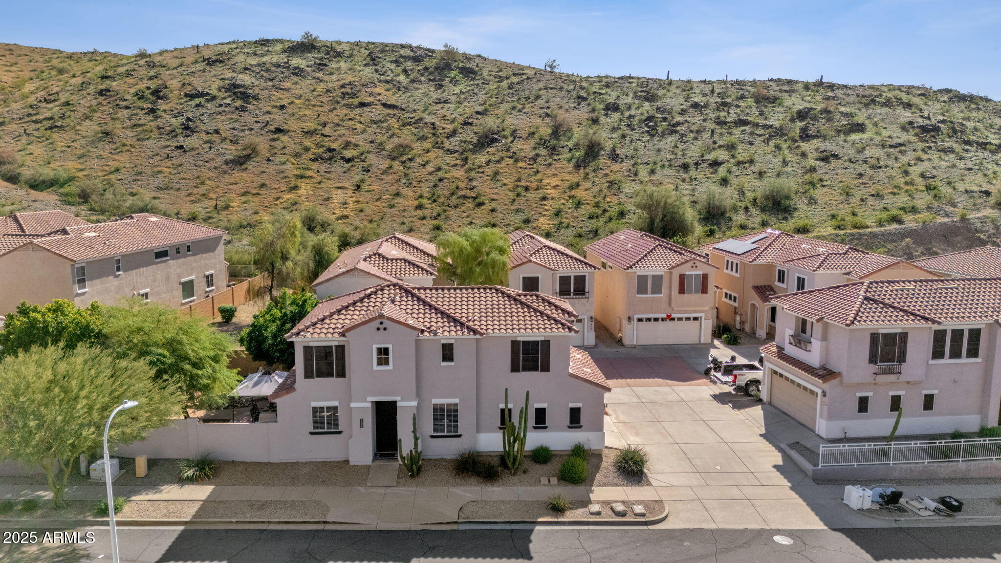 415 W MOUNTAIN SAGE Drive