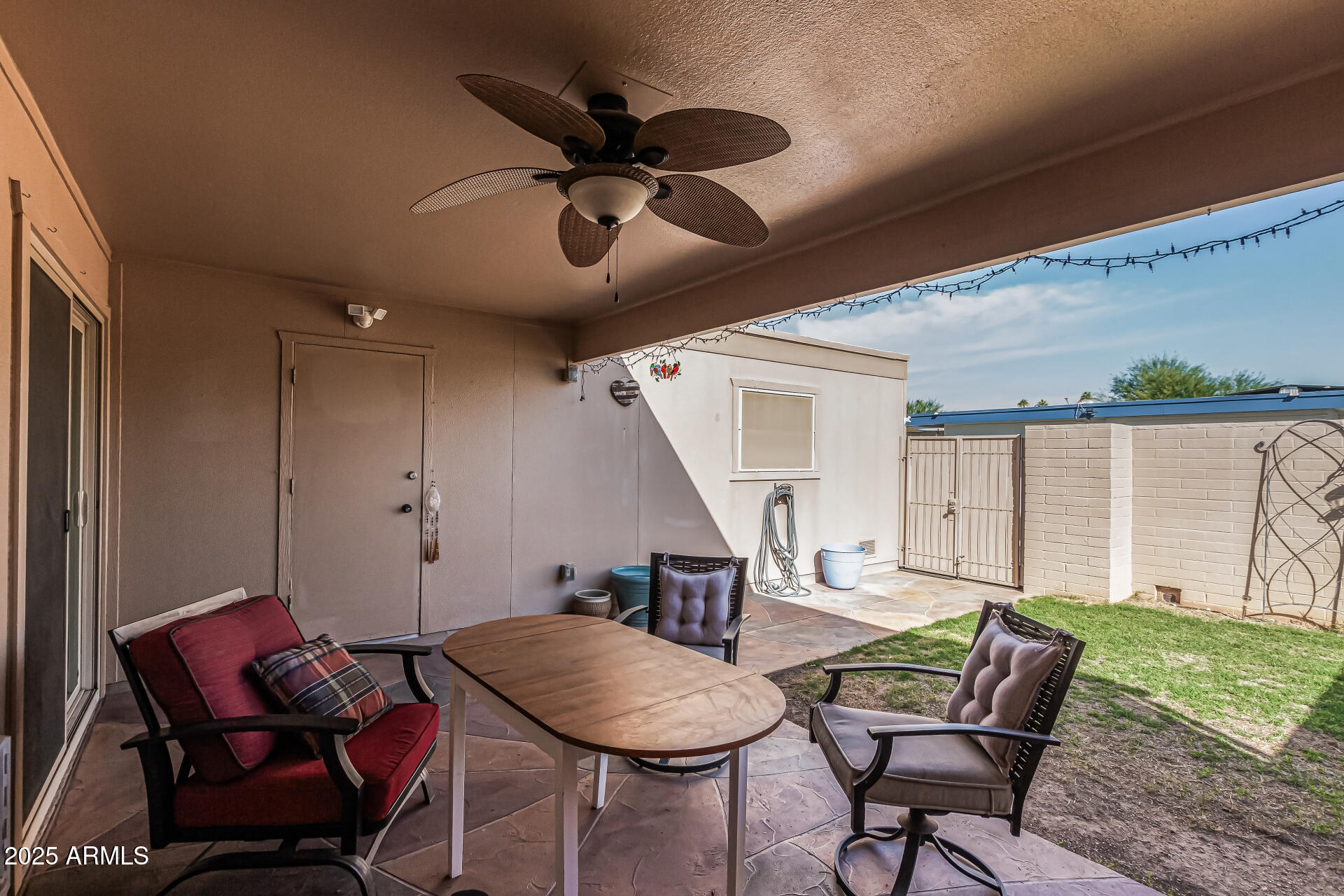 10019 W THUNDERBIRD Boulevard