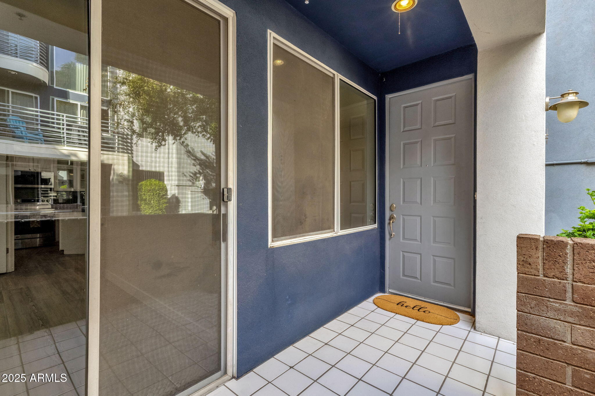 3633 N 3RD Avenue, 1059