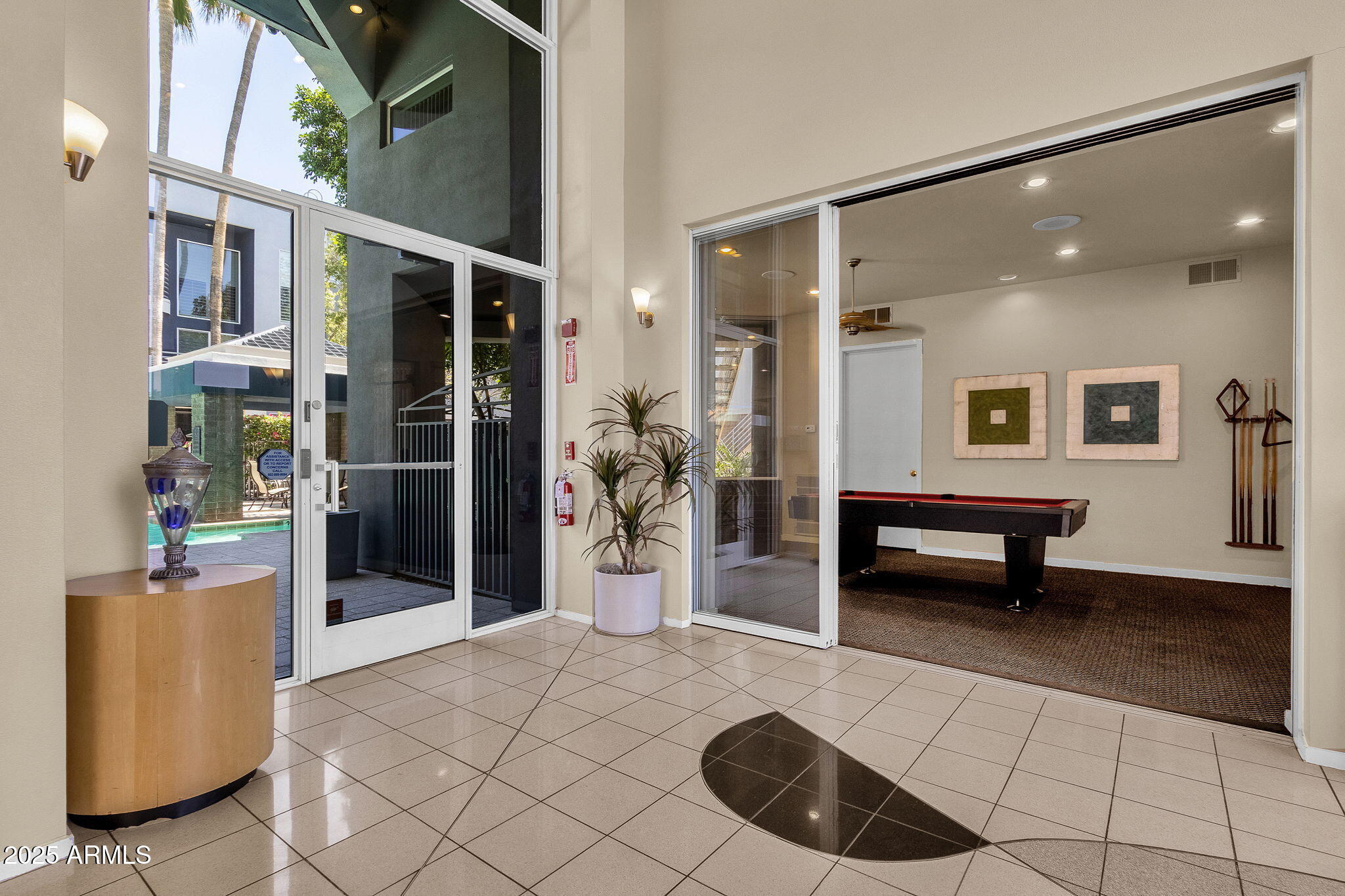 3633 N 3RD Avenue, 1059