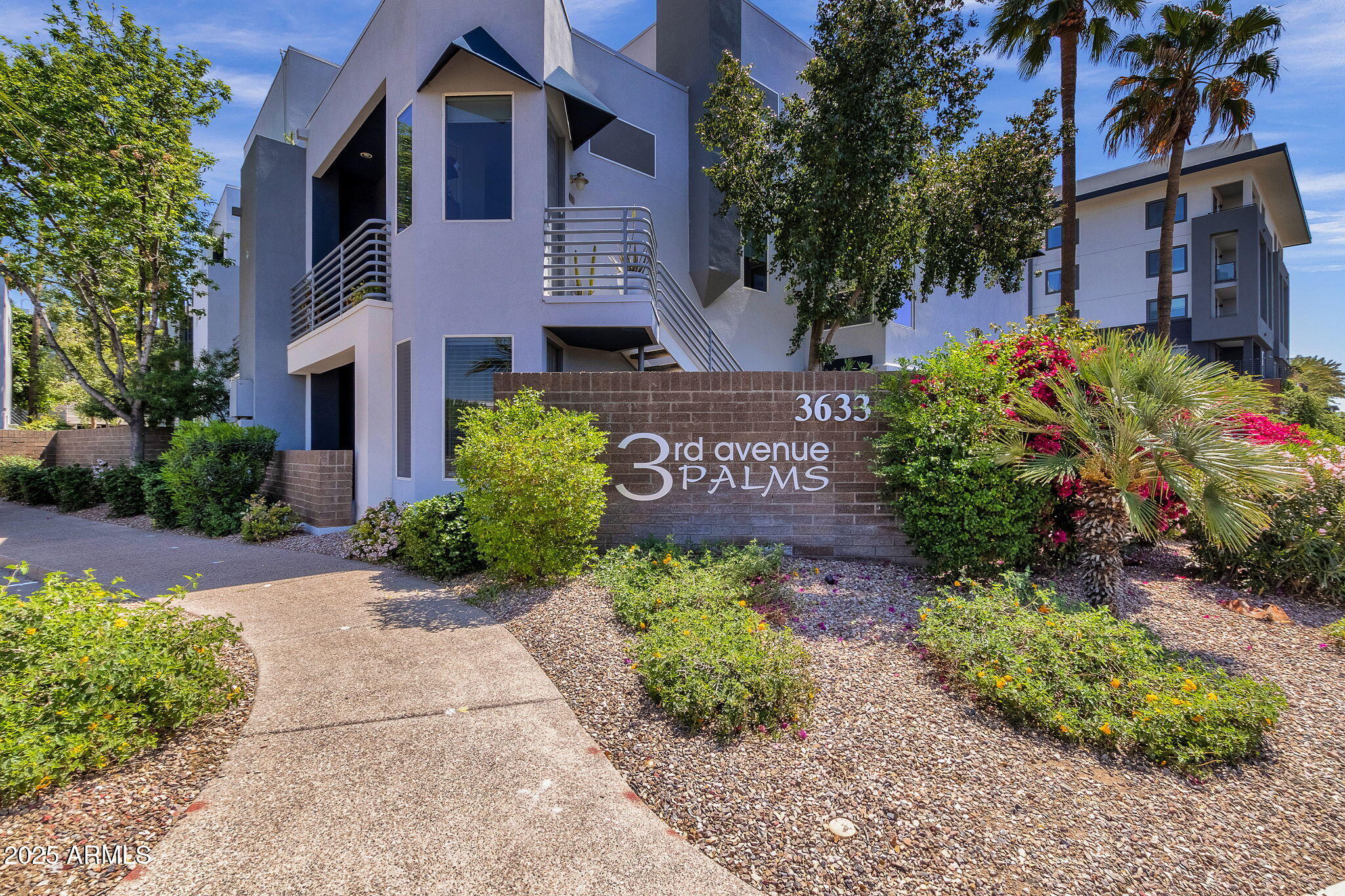 3633 N 3RD Avenue, 1059