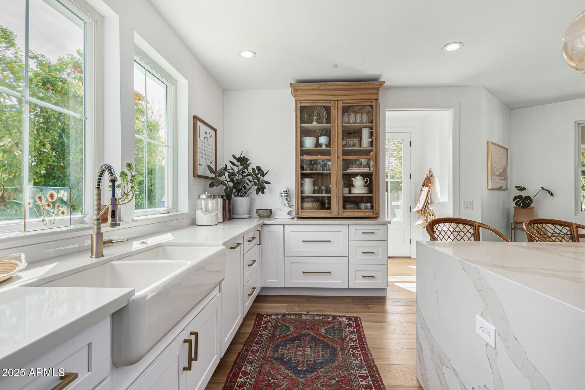 2701 E HOBART Street