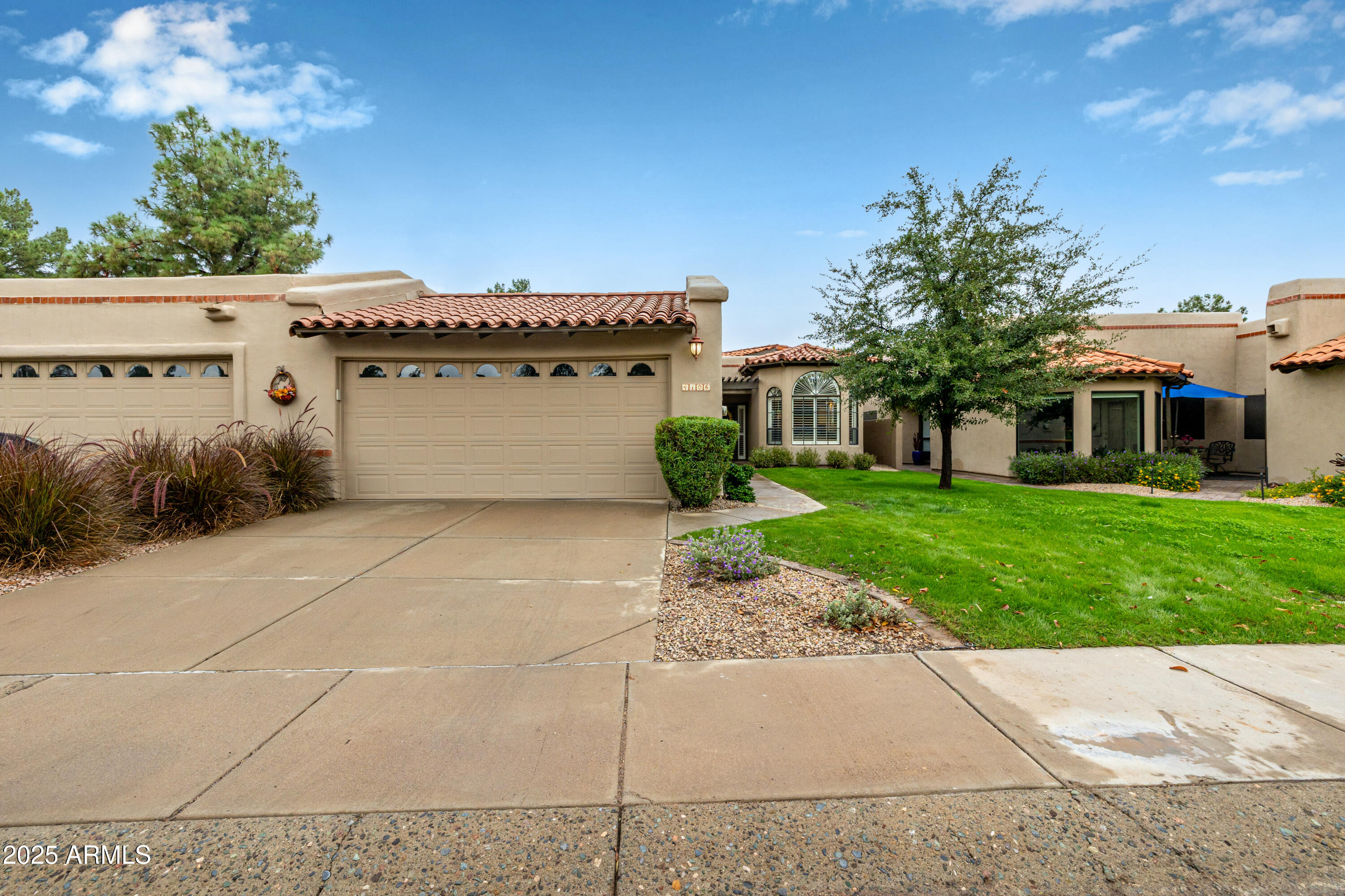 4106 E LUPINE Avenue