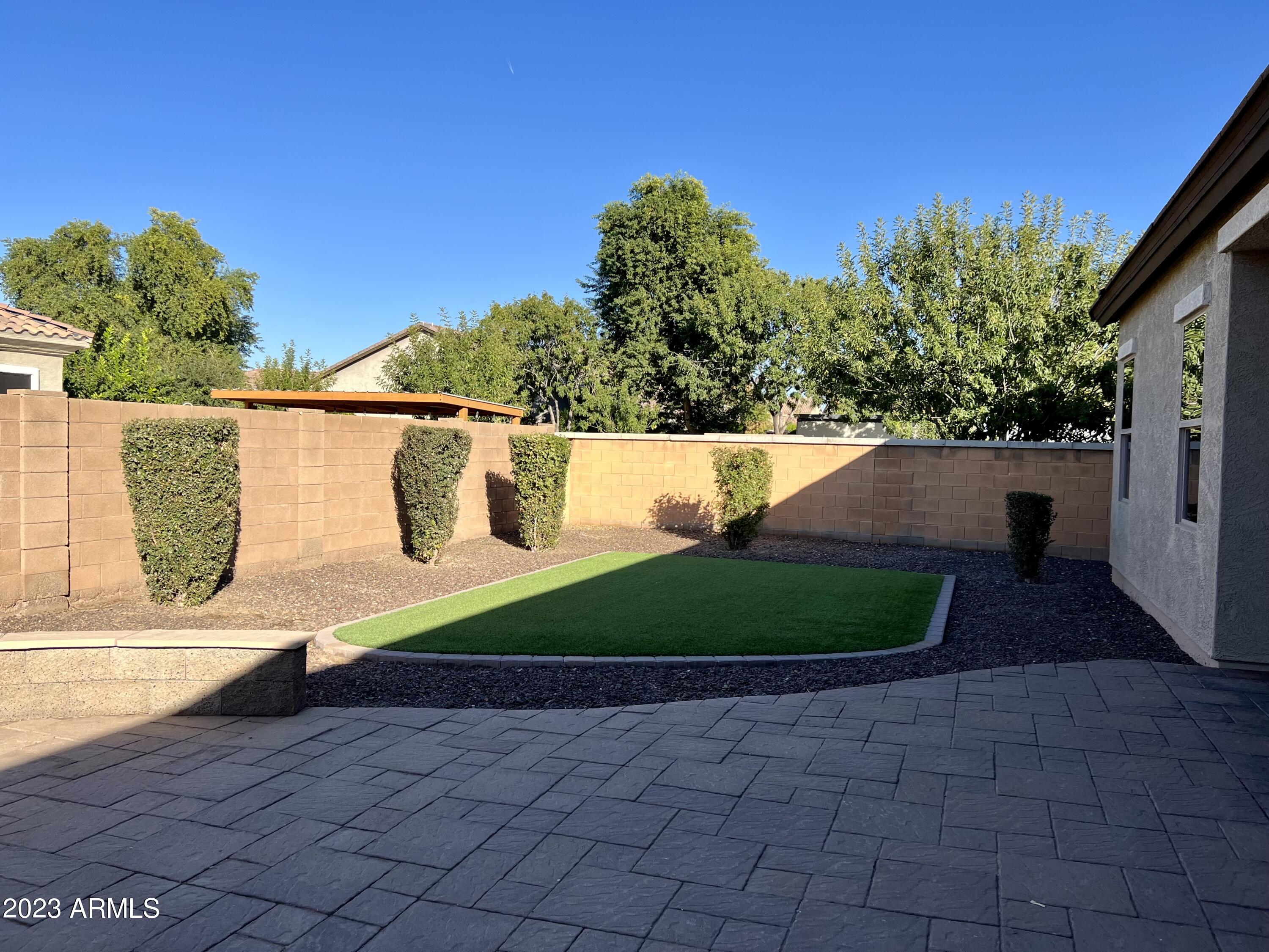 20296 E SONOQUI Boulevard