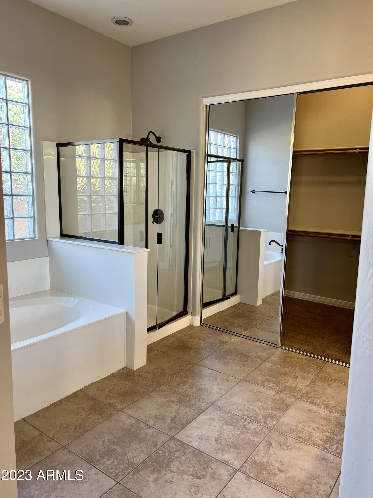 20296 E SONOQUI Boulevard