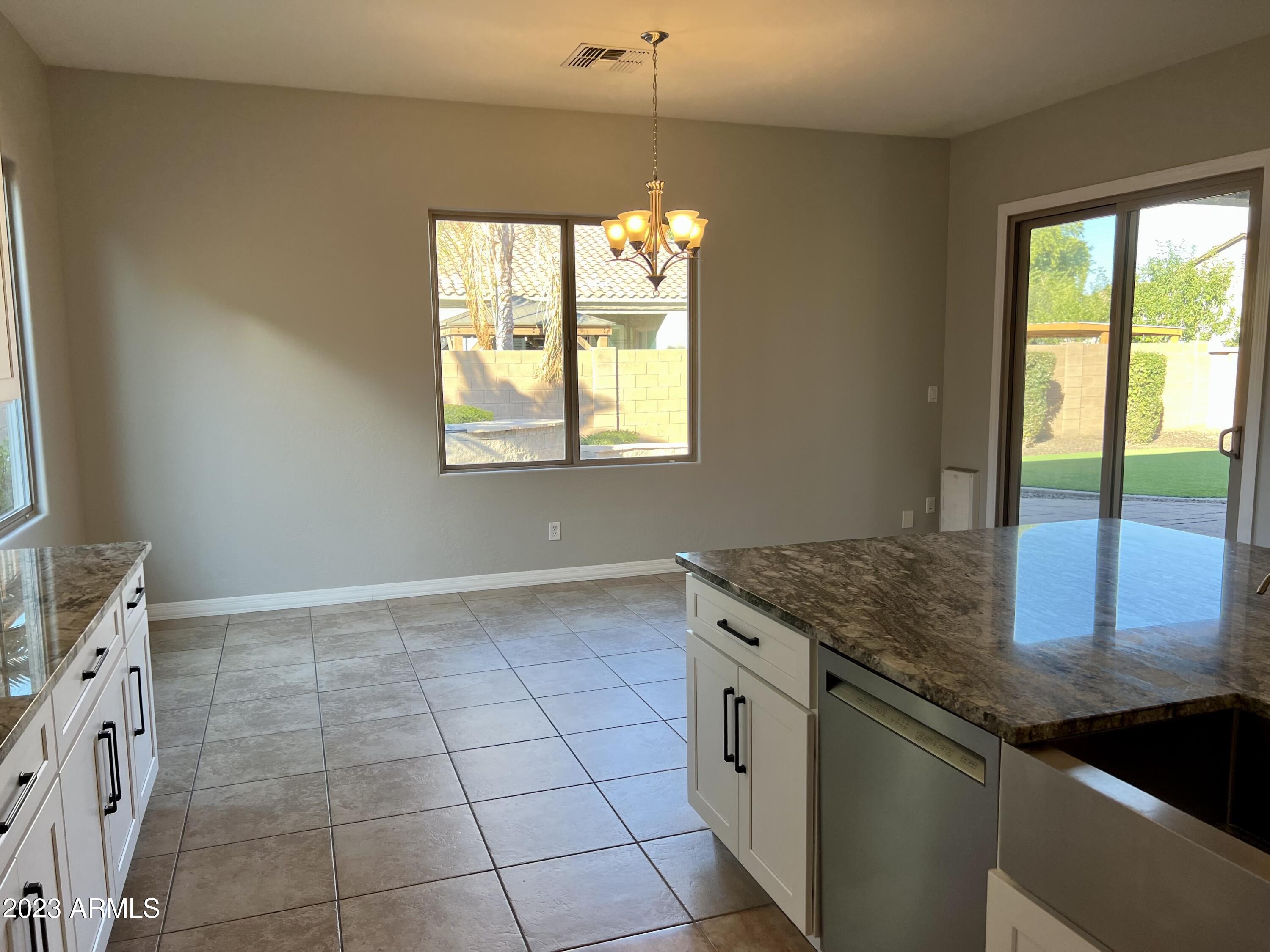 20296 E SONOQUI Boulevard