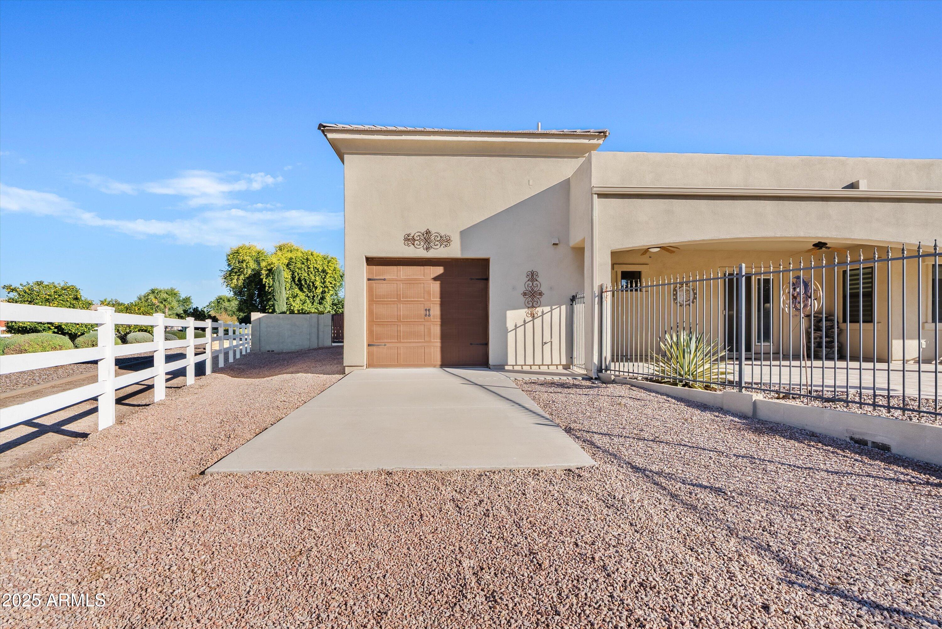 21205 E PUMMELOS Road