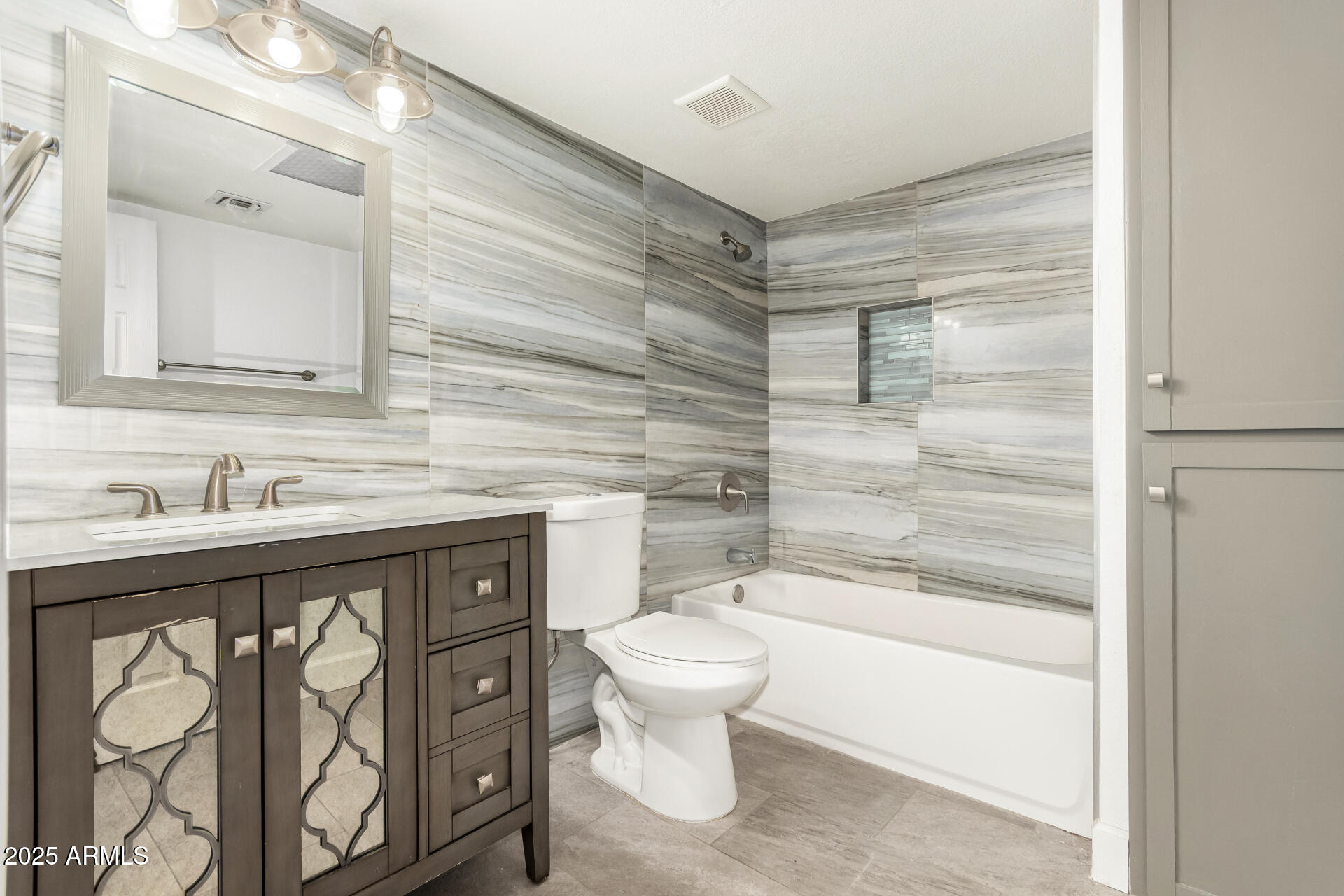 1717 E PEBBLE BEACH Drive