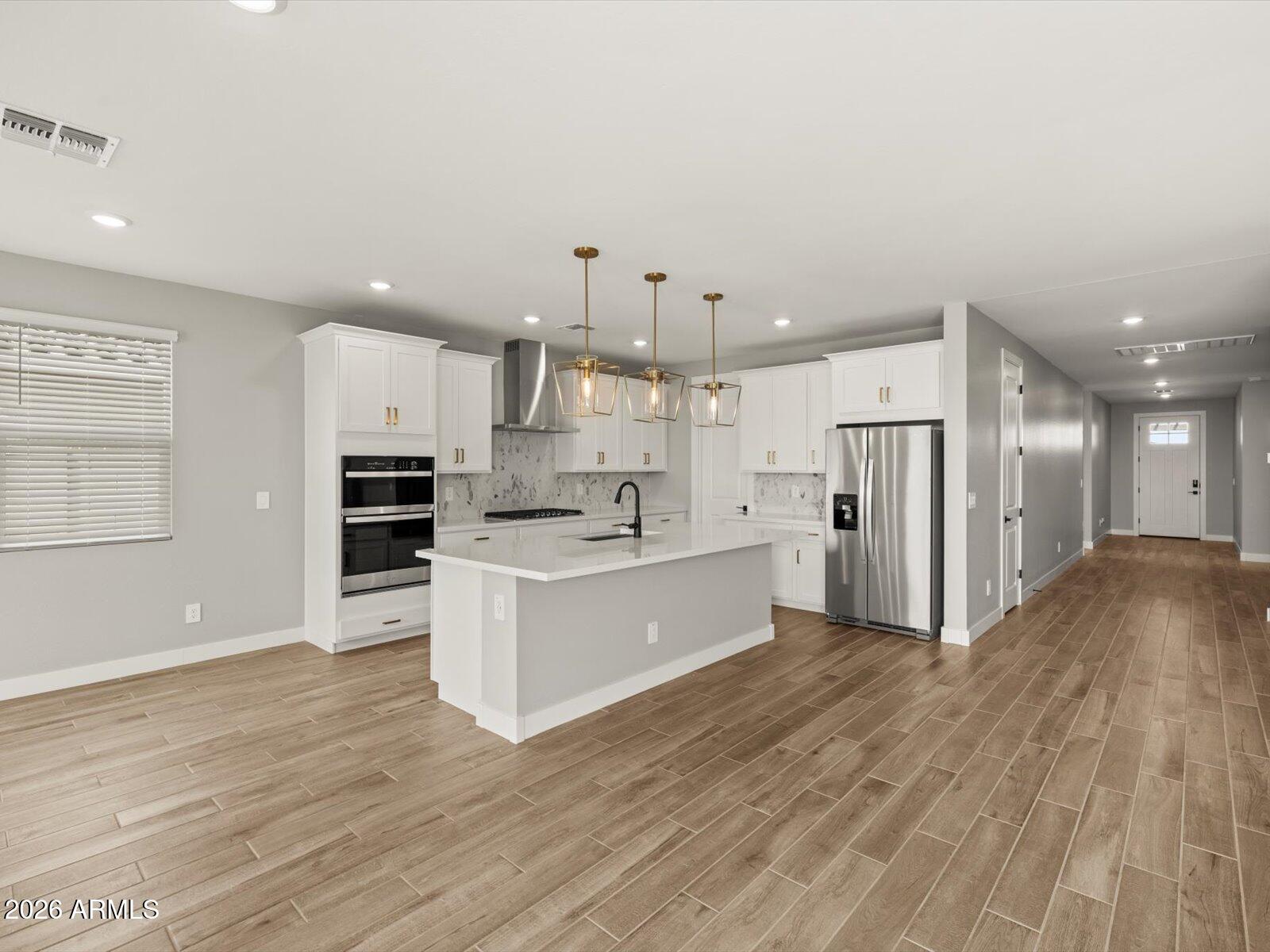 17866 W ELM Street