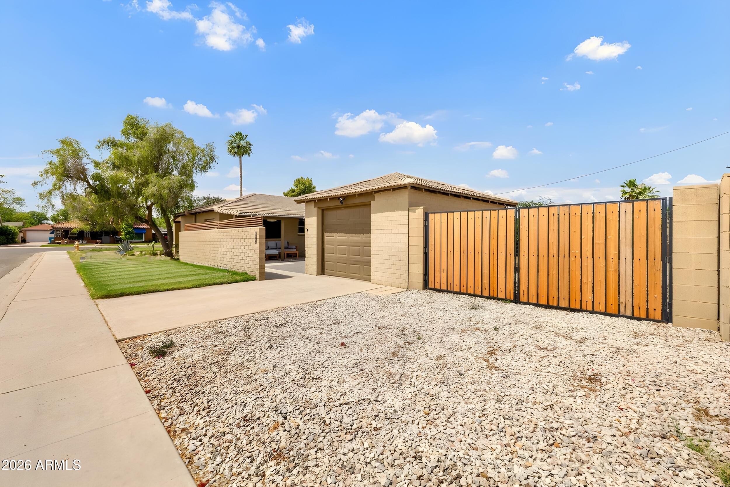 3001 N 17TH Drive