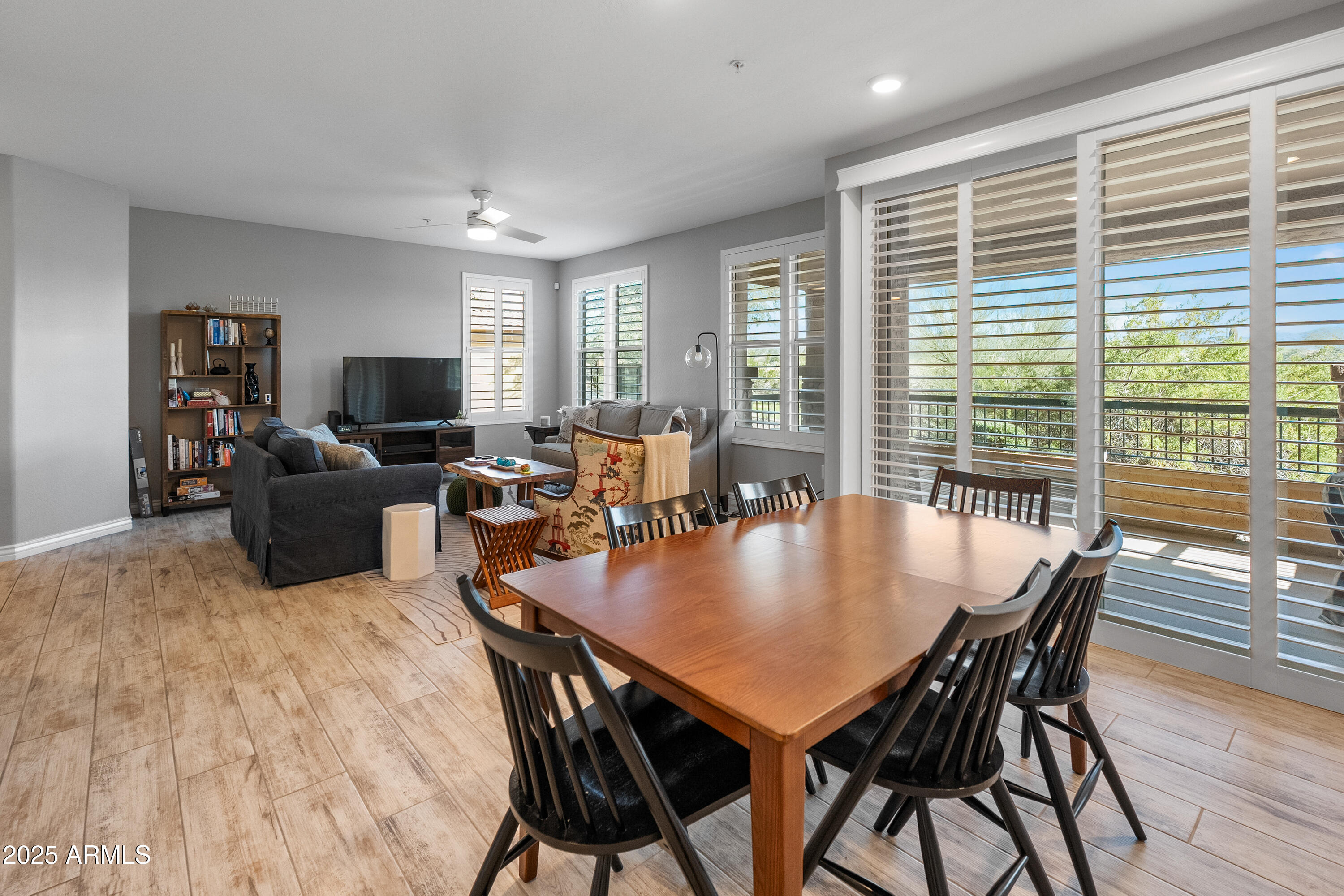 2425 W BRONCO BUTTE Trail 1014