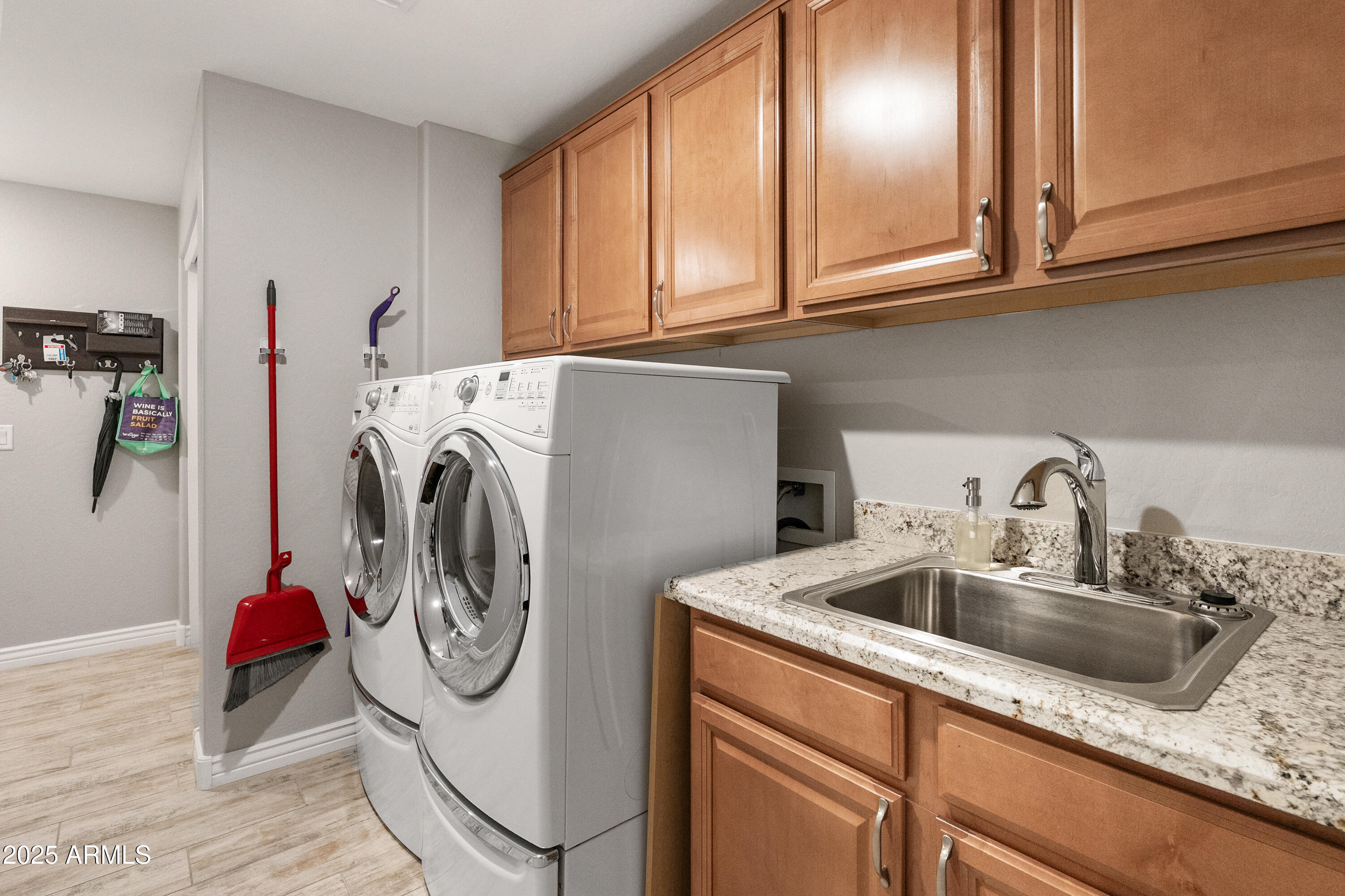 2425 W BRONCO BUTTE Trail 1014