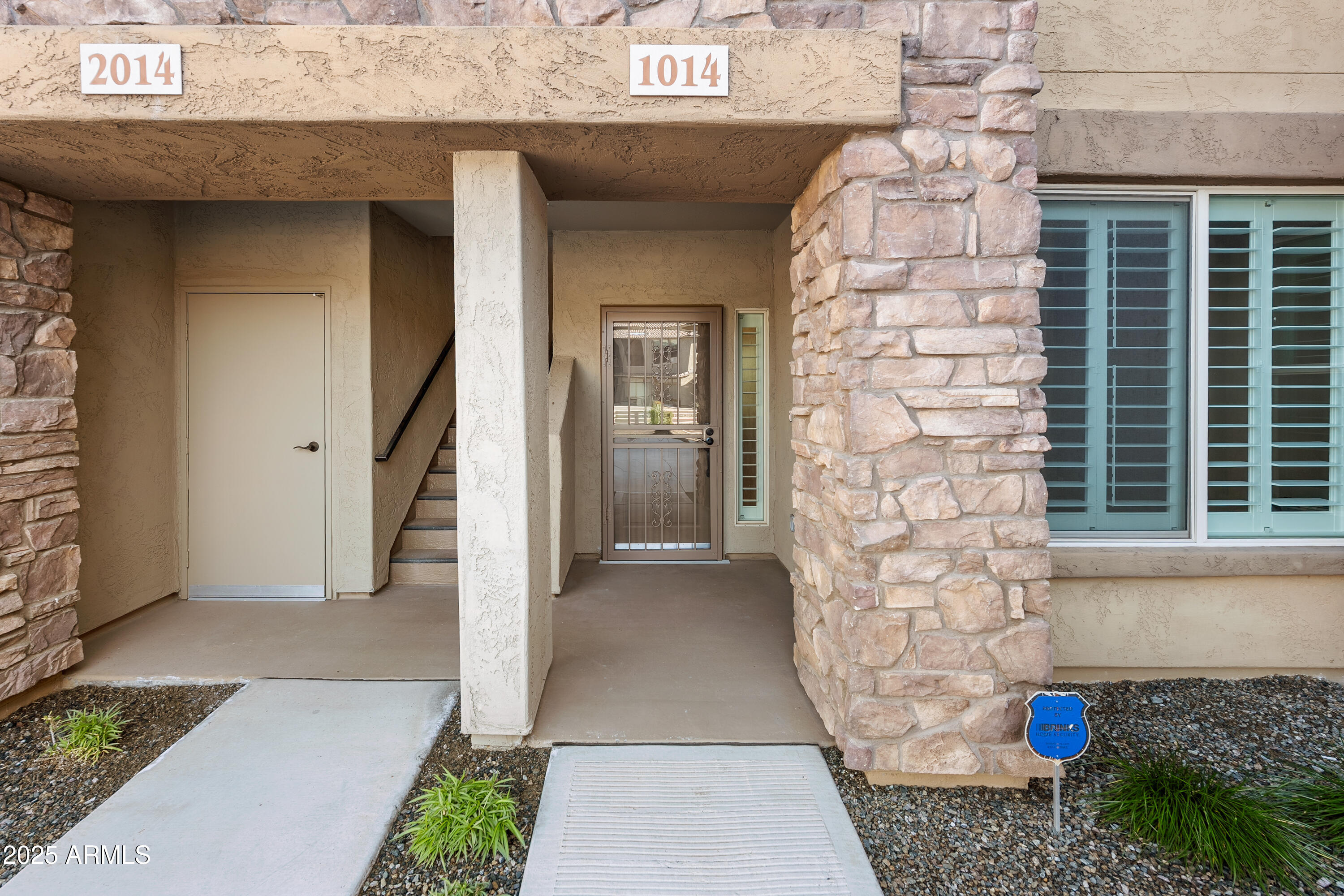 2425 W BRONCO BUTTE Trail 1014