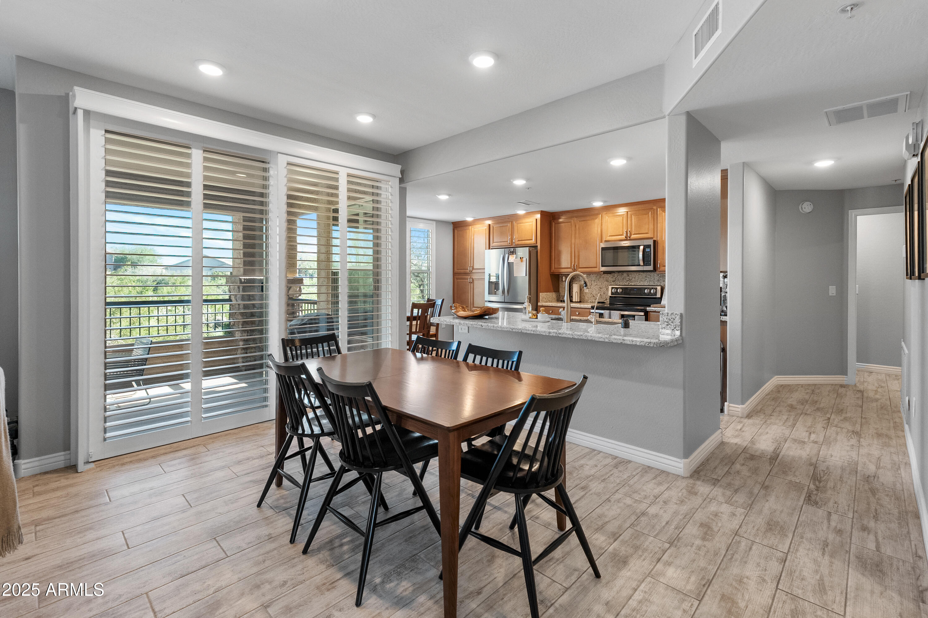 2425 W BRONCO BUTTE Trail 1014