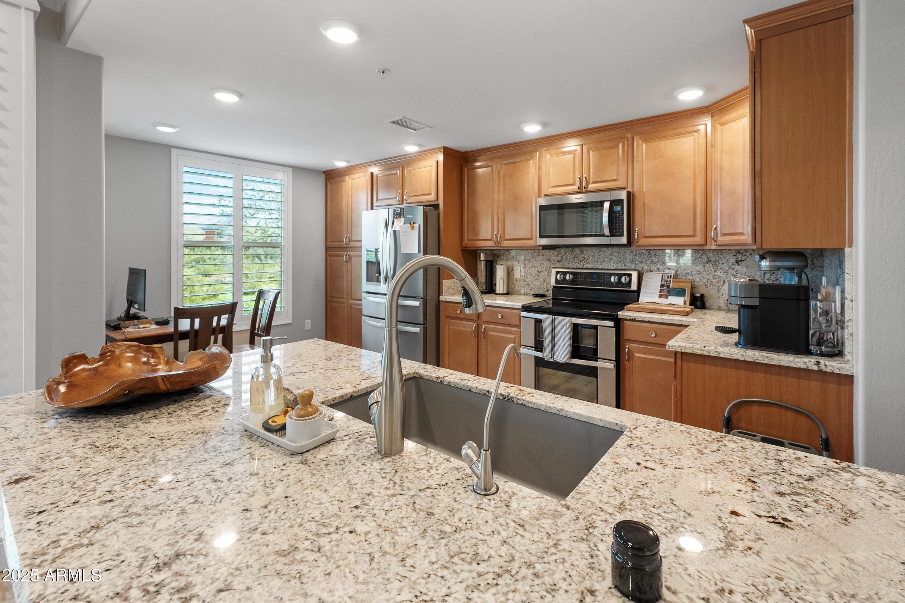 2425 W BRONCO BUTTE Trail 1014