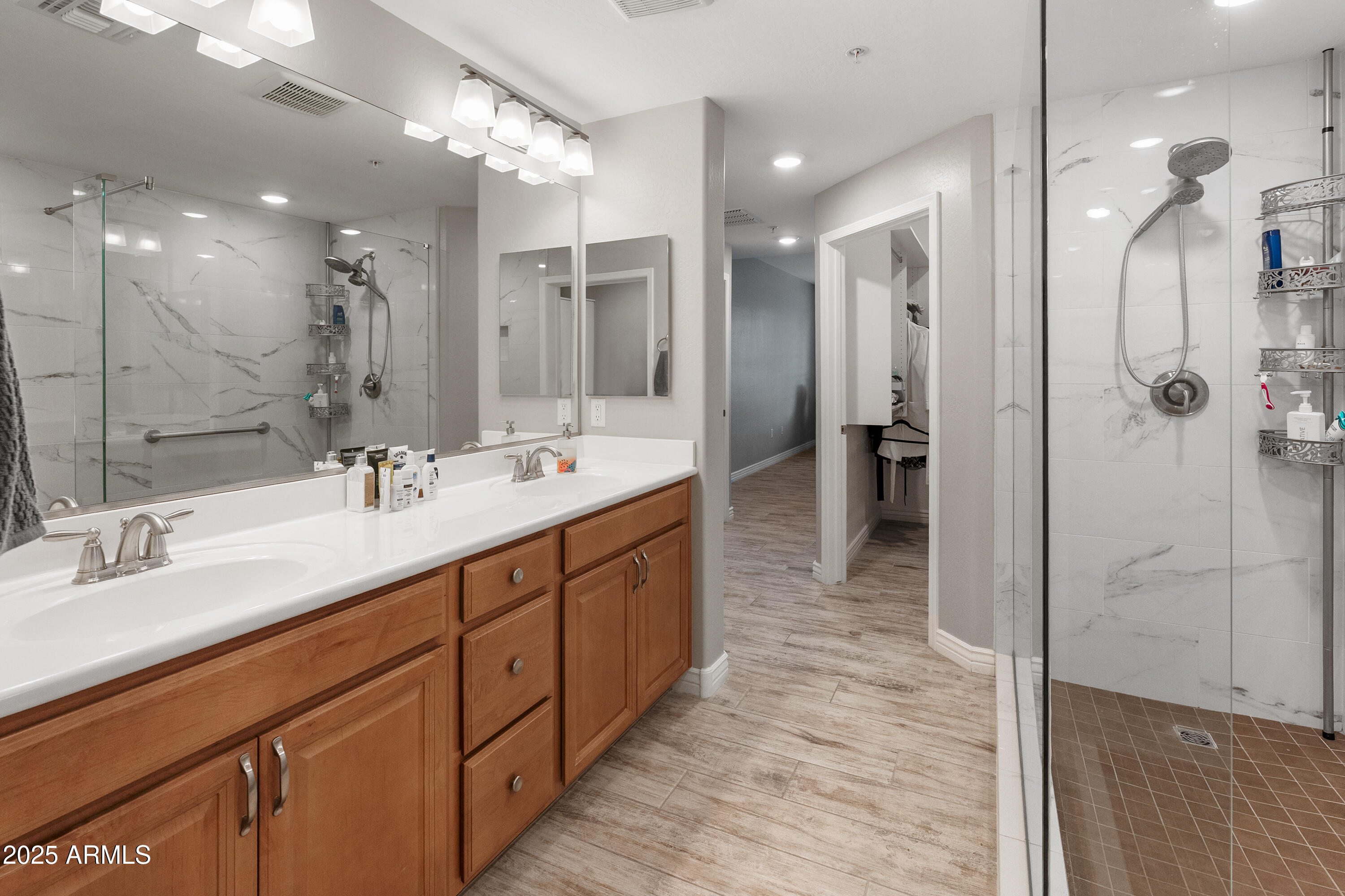 2425 W BRONCO BUTTE Trail 1014