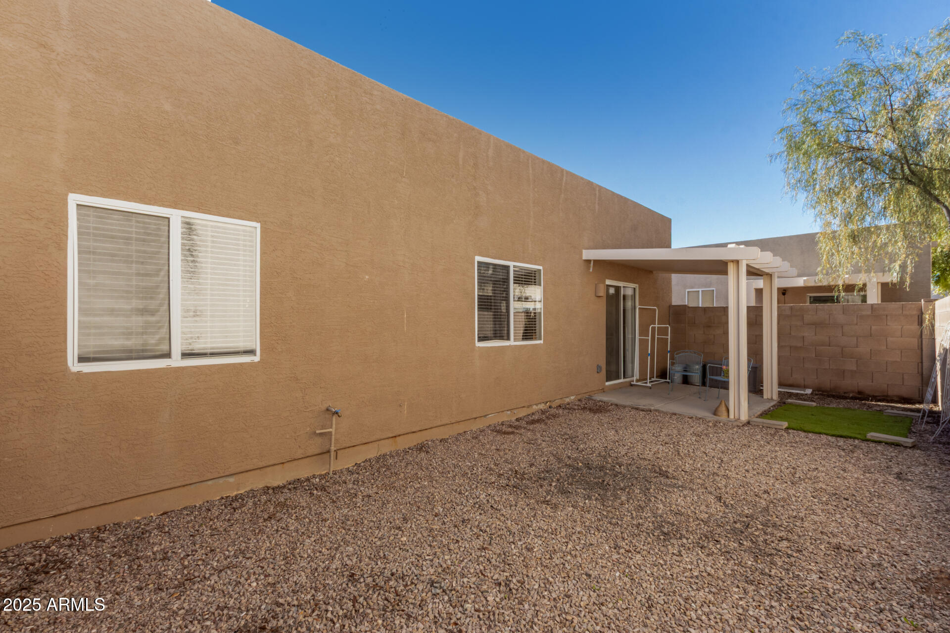 2300 E MAGMA Road 79