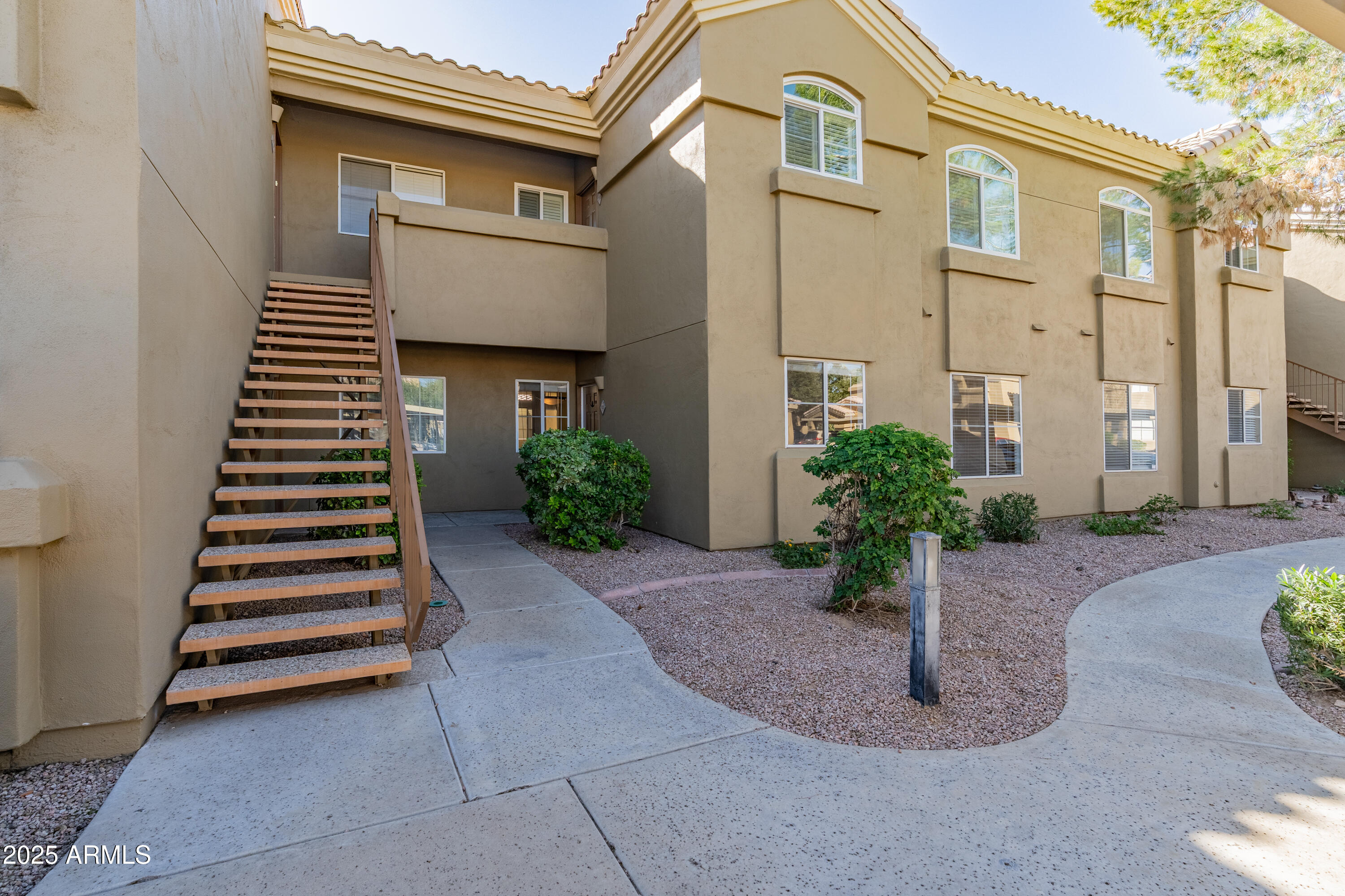 5335 E SHEA Boulevard 1102