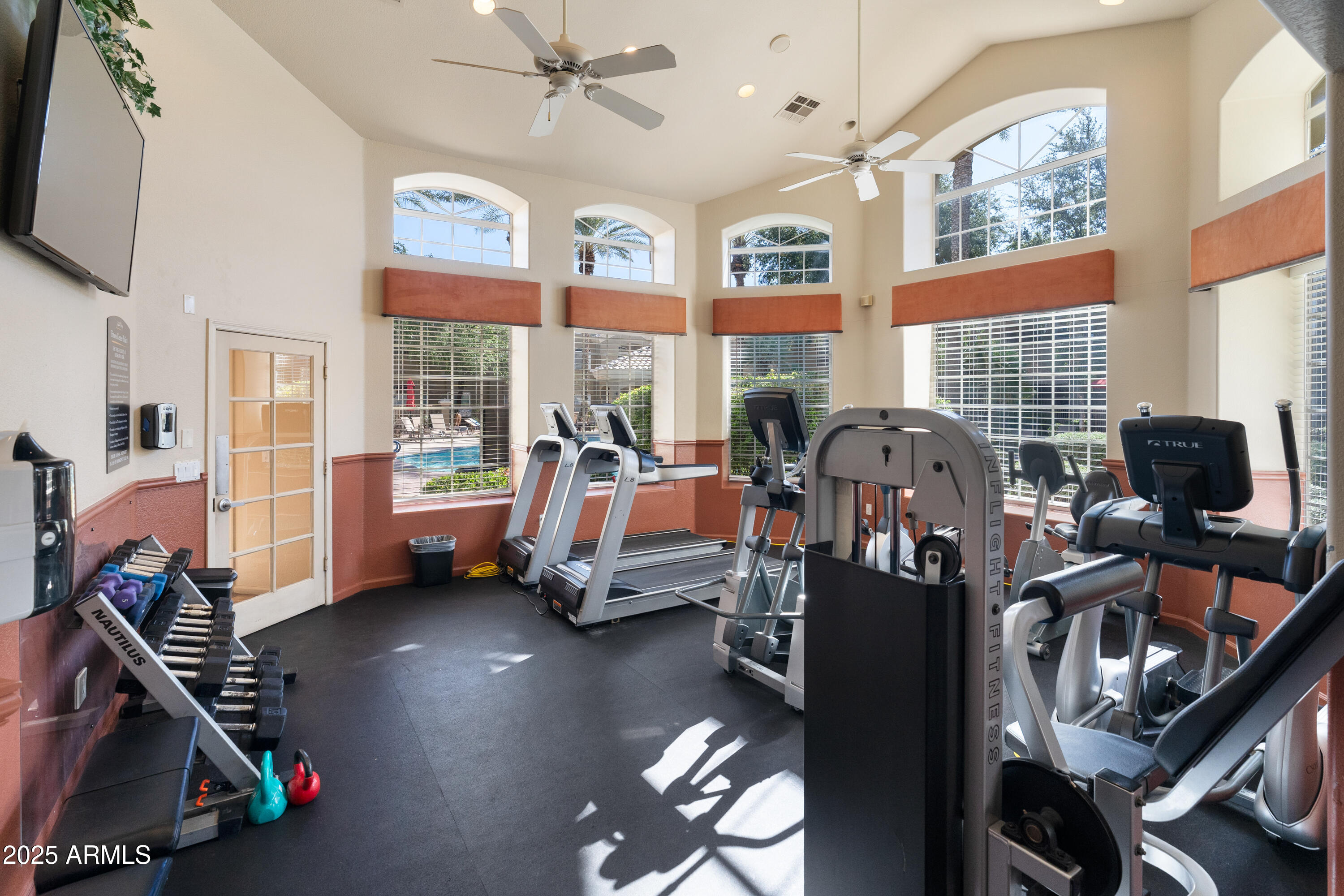 5335 E SHEA Boulevard 1102