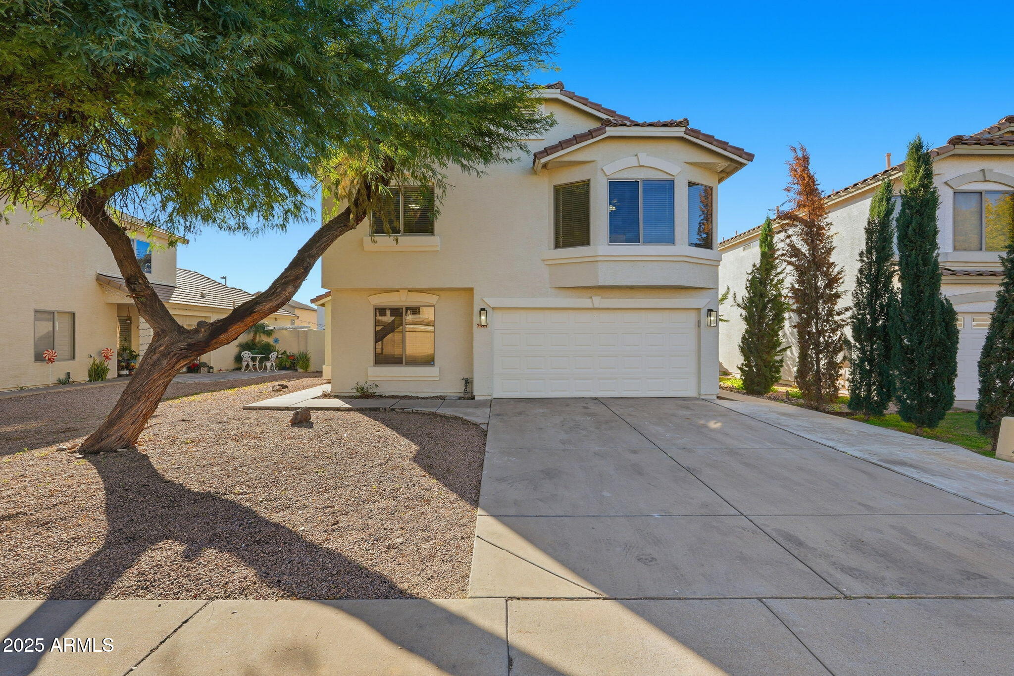 2061 E APPALOOSA Road