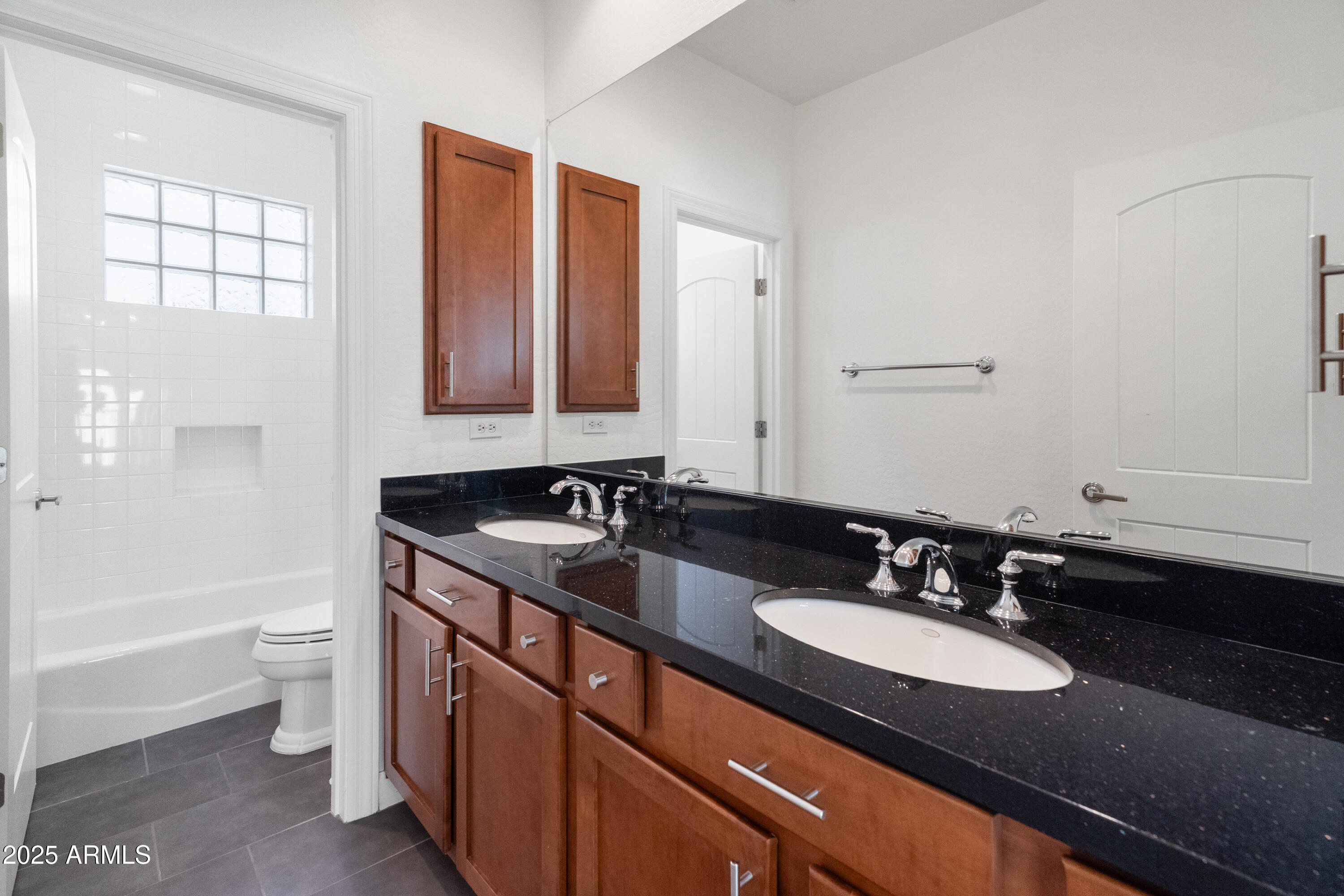 10062 E SOUTH BEND Drive