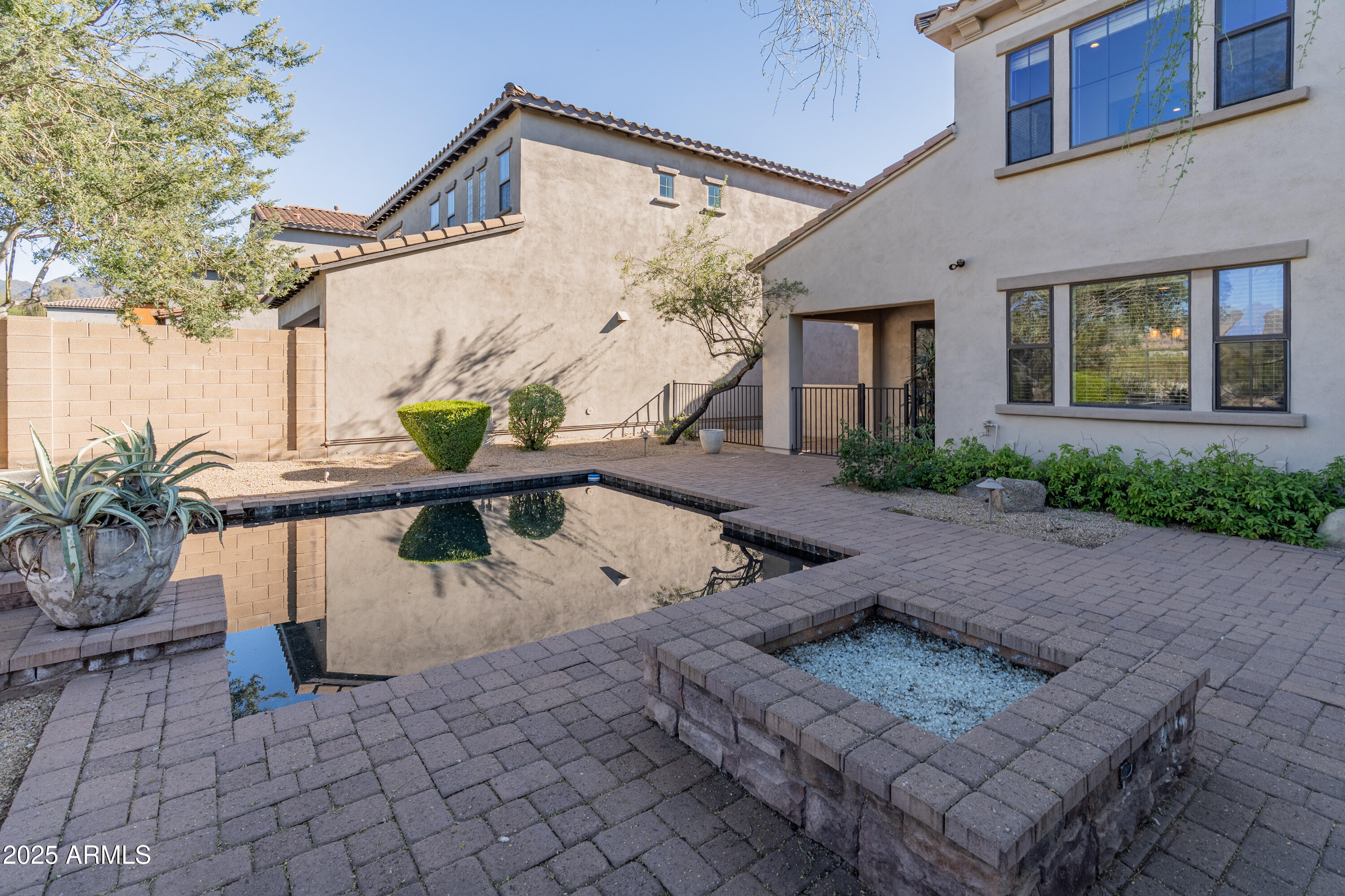 10062 E SOUTH BEND Drive