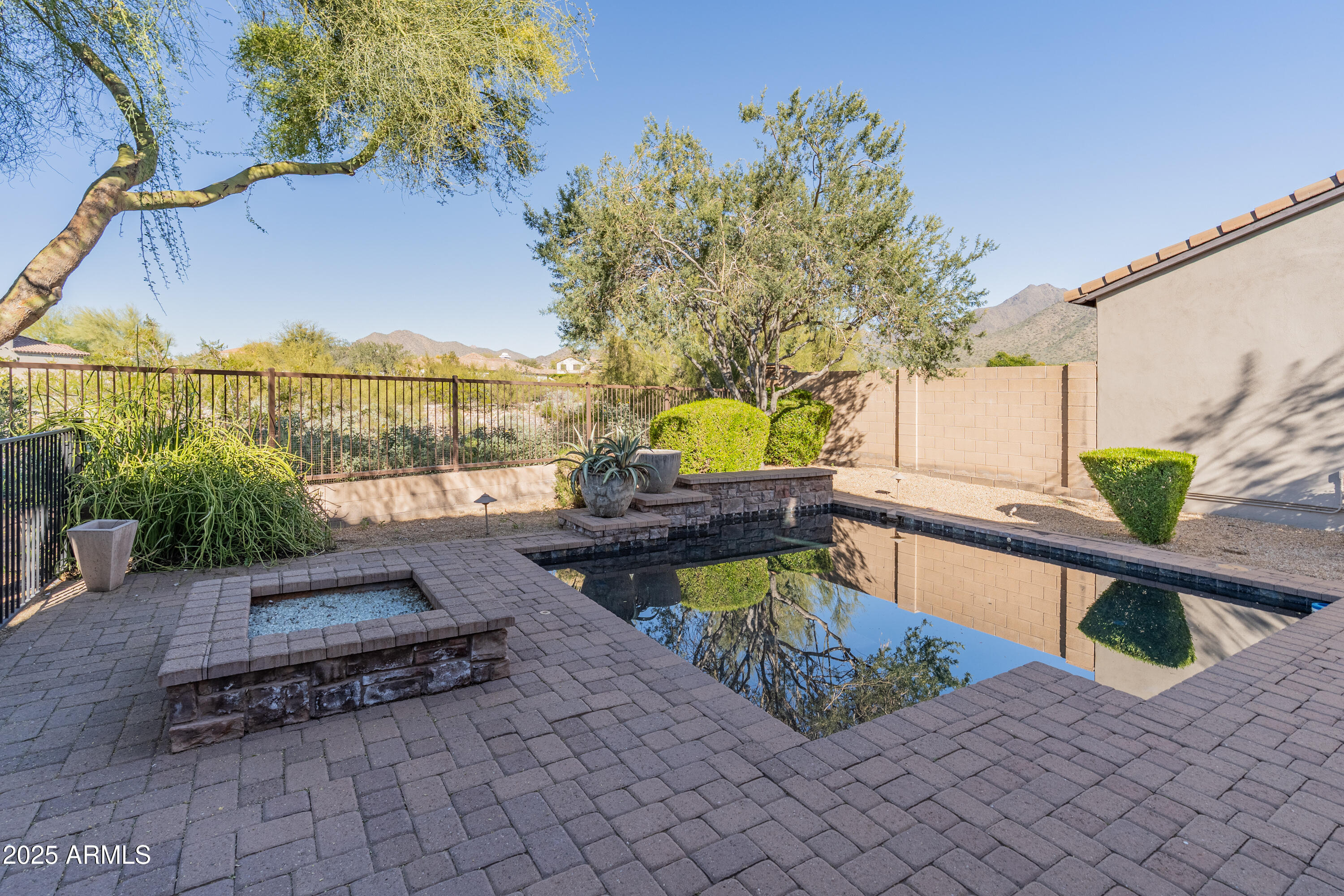 10062 E SOUTH BEND Drive