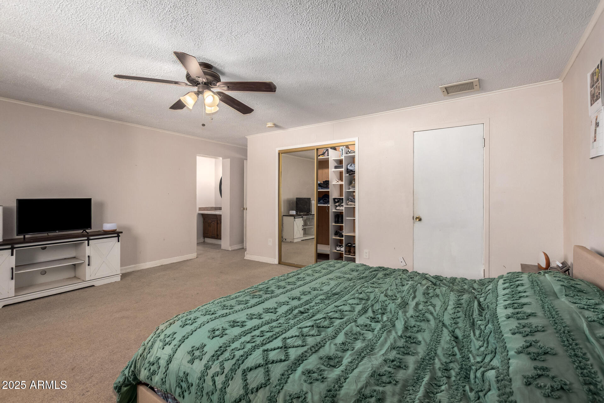 7320 W CINNABAR Avenue