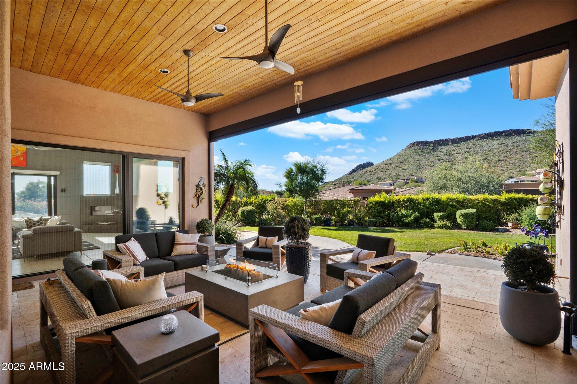 9218 N SUMMER HILL Boulevard