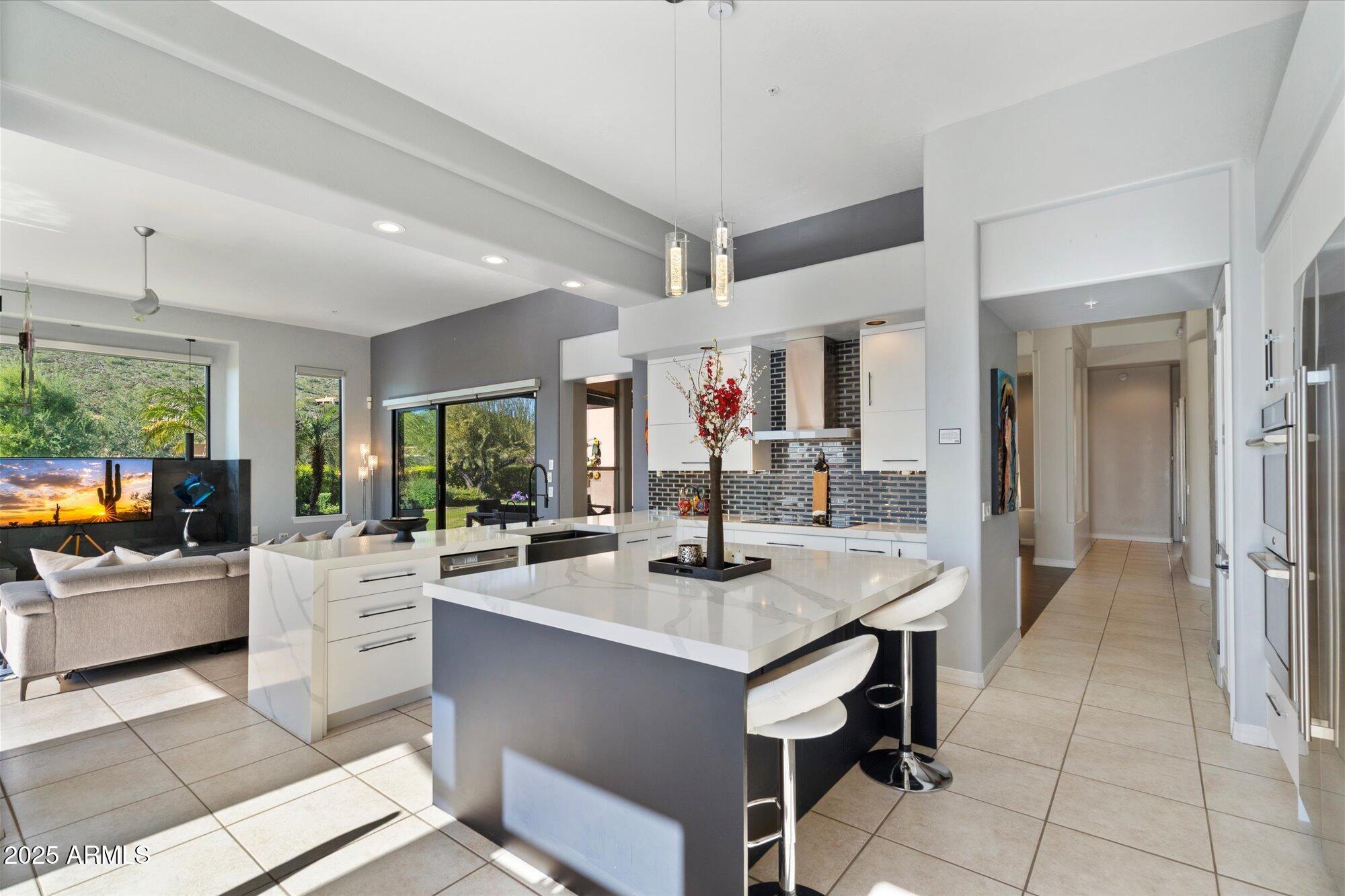 9218 N SUMMER HILL Boulevard