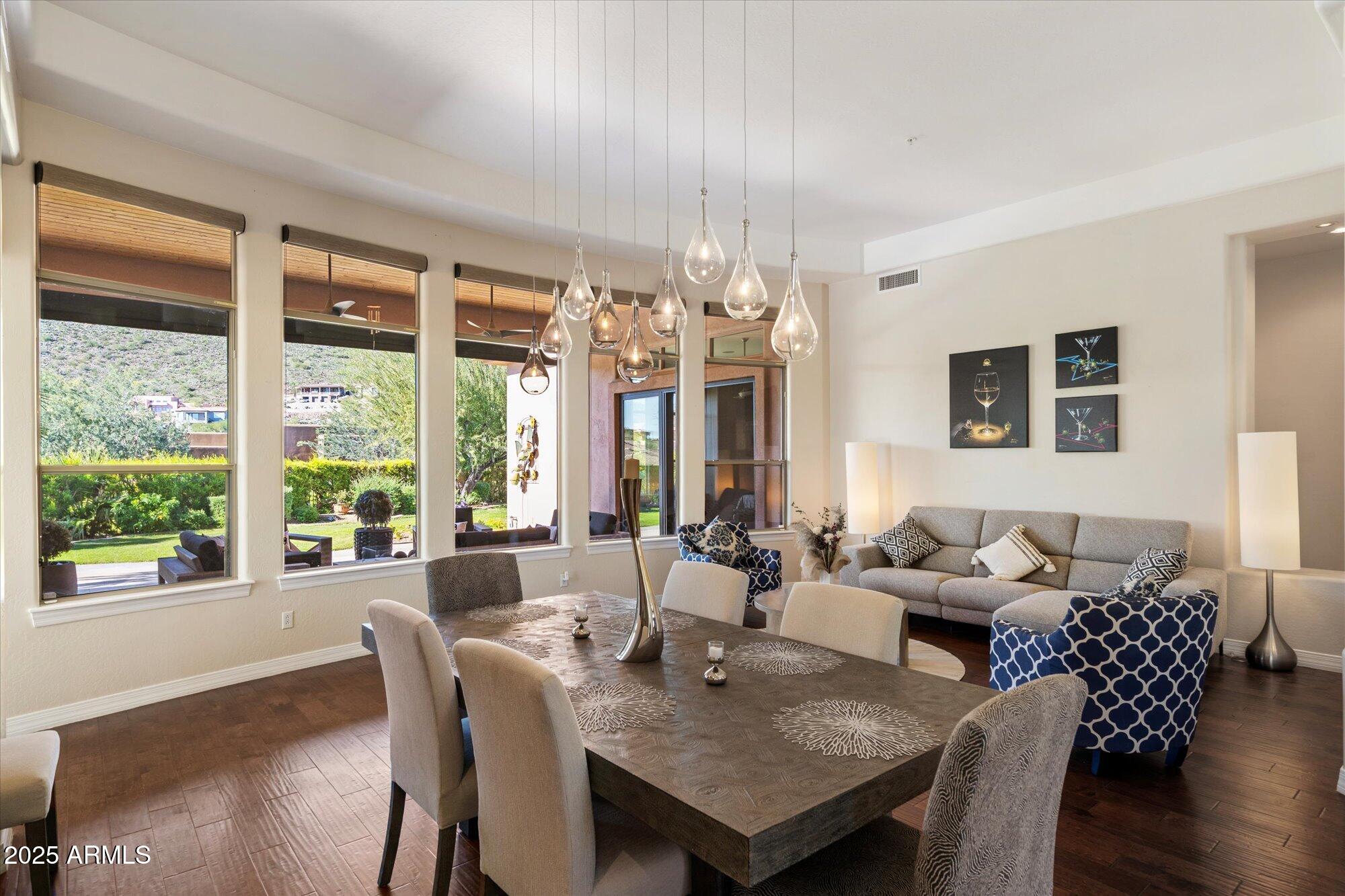 9218 N SUMMER HILL Boulevard