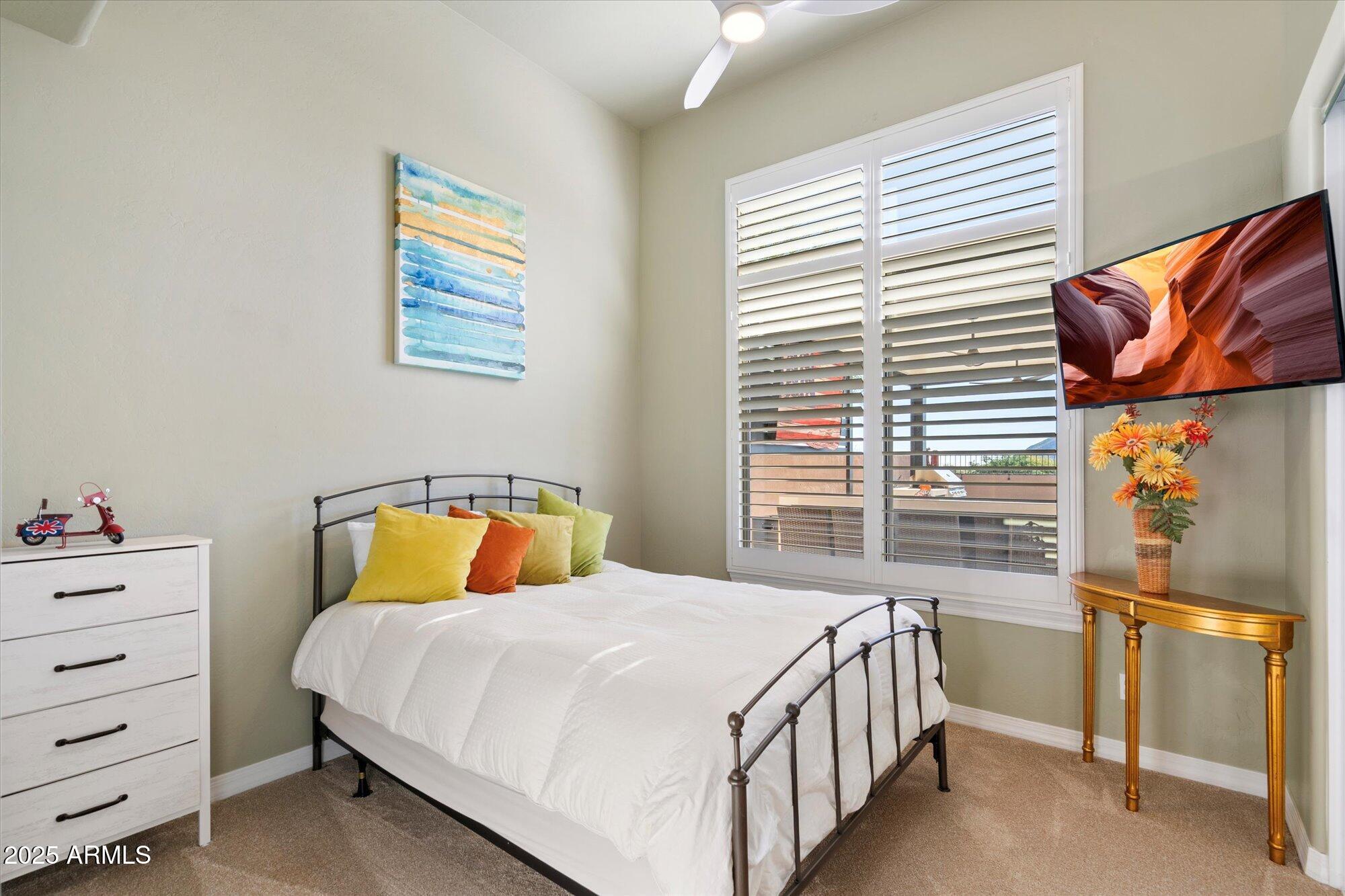 9218 N SUMMER HILL Boulevard