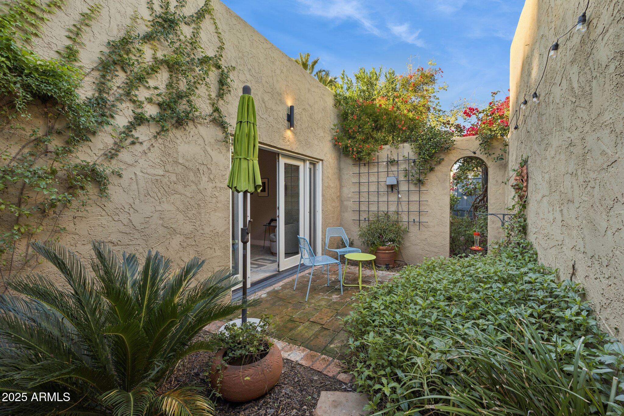 5351 N QUESTA TIERRA Drive