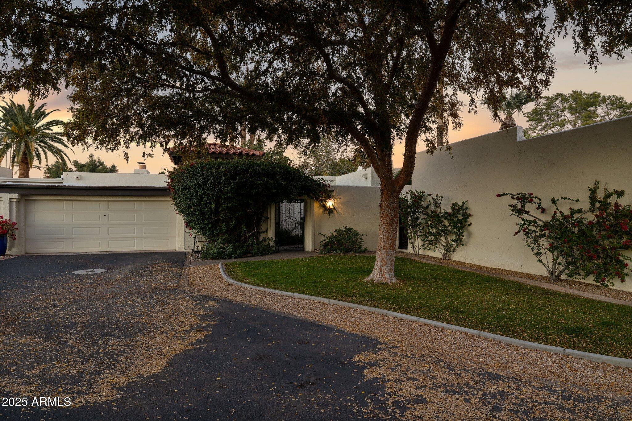 5351 N QUESTA TIERRA Drive