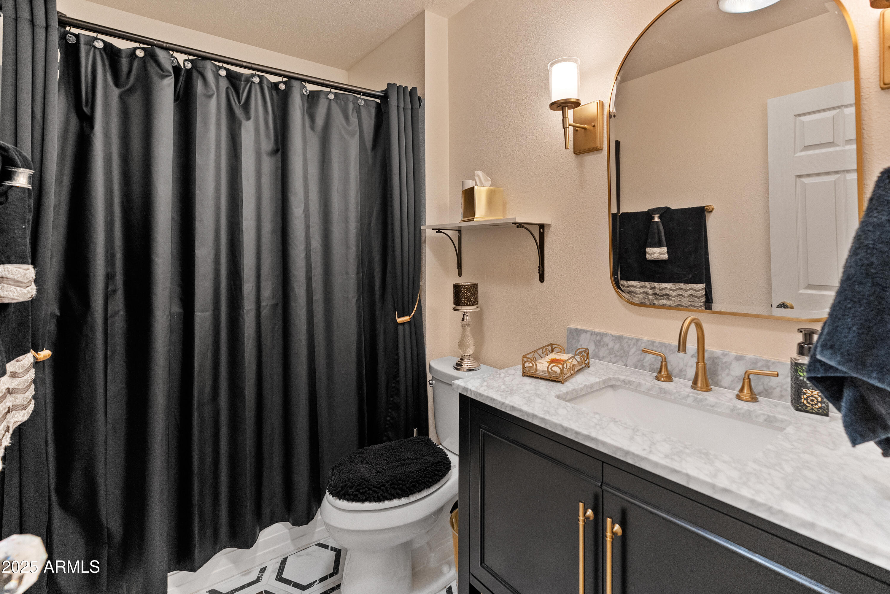 10229 W BOLIVAR Drive