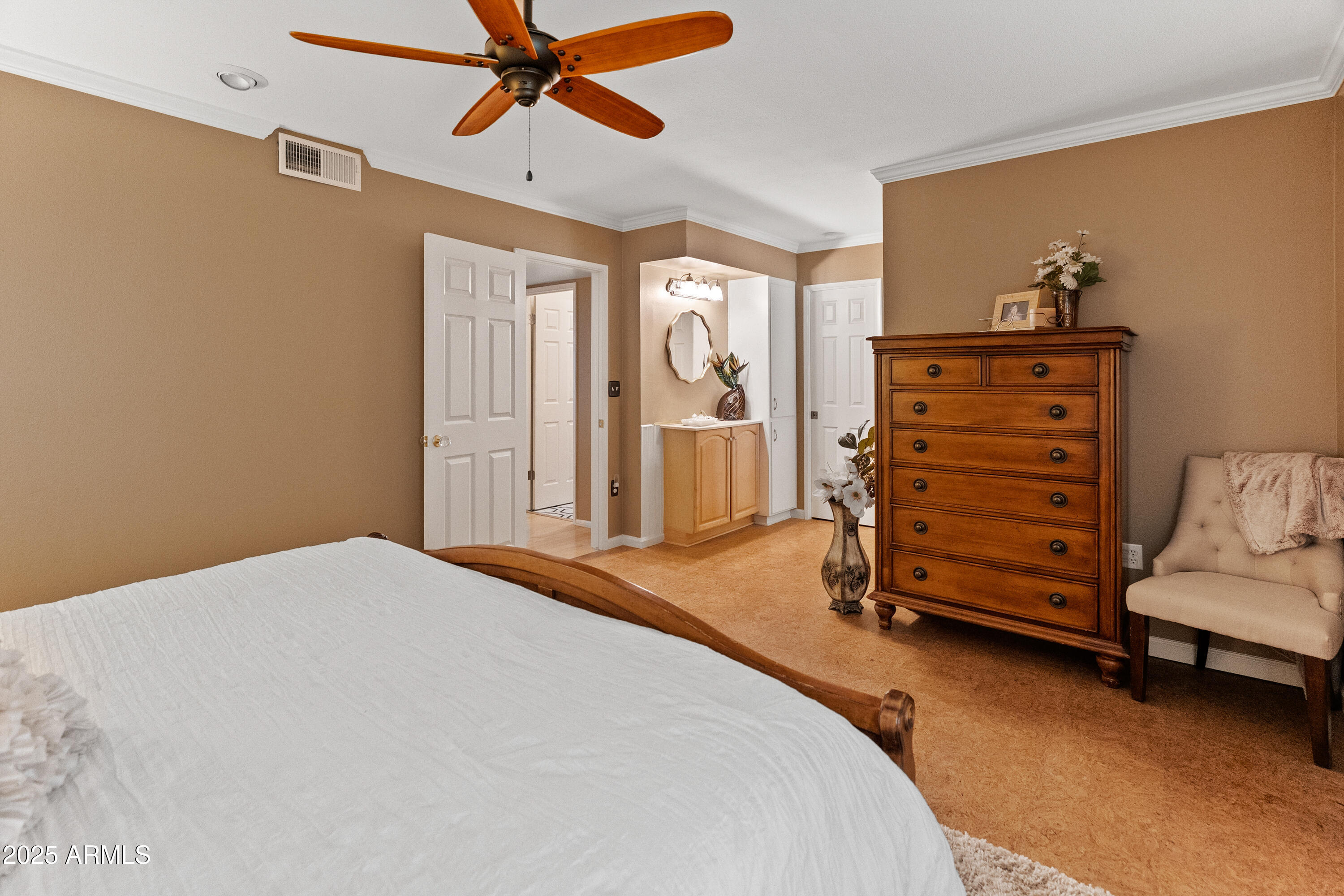 10229 W BOLIVAR Drive