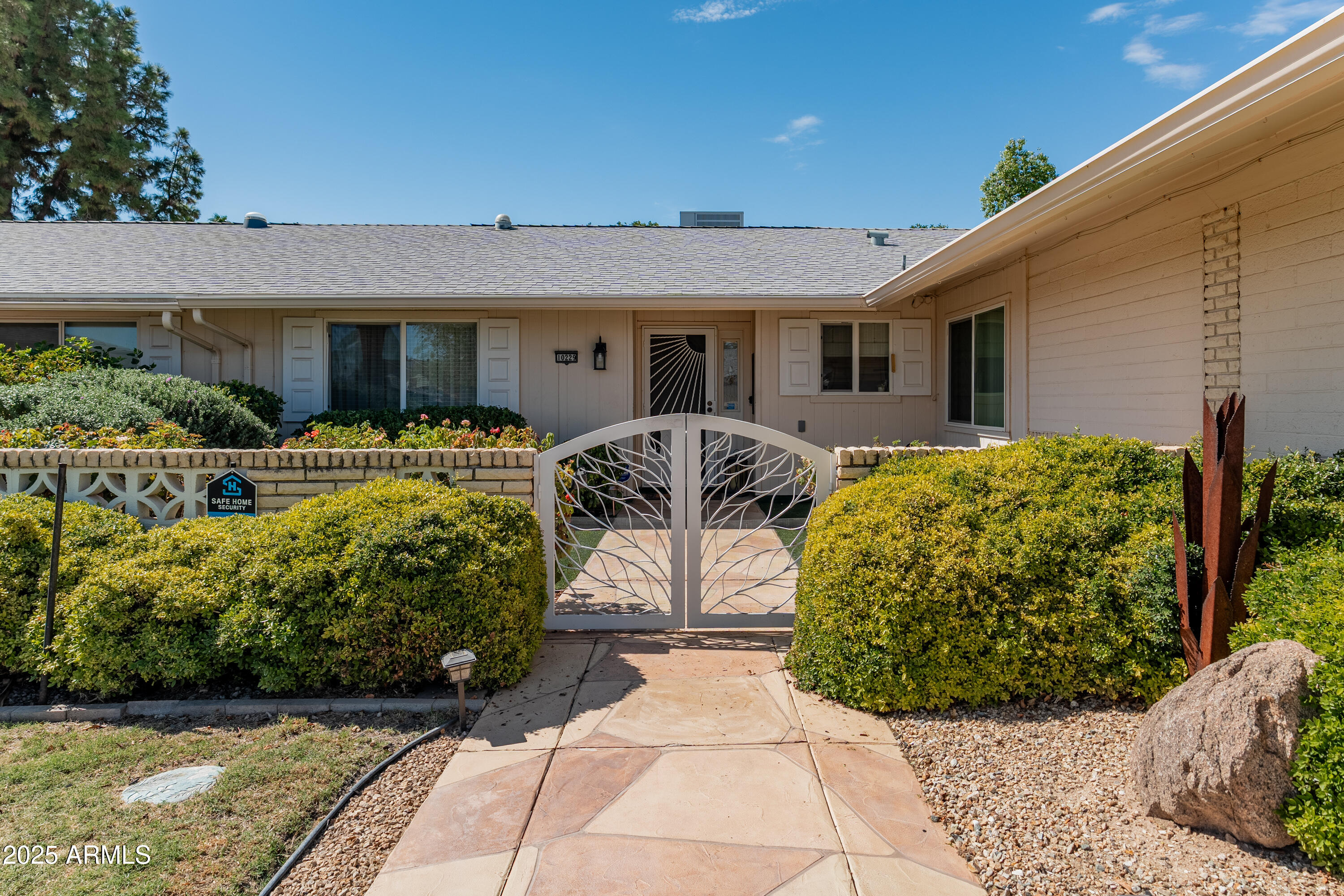 10229 W BOLIVAR Drive